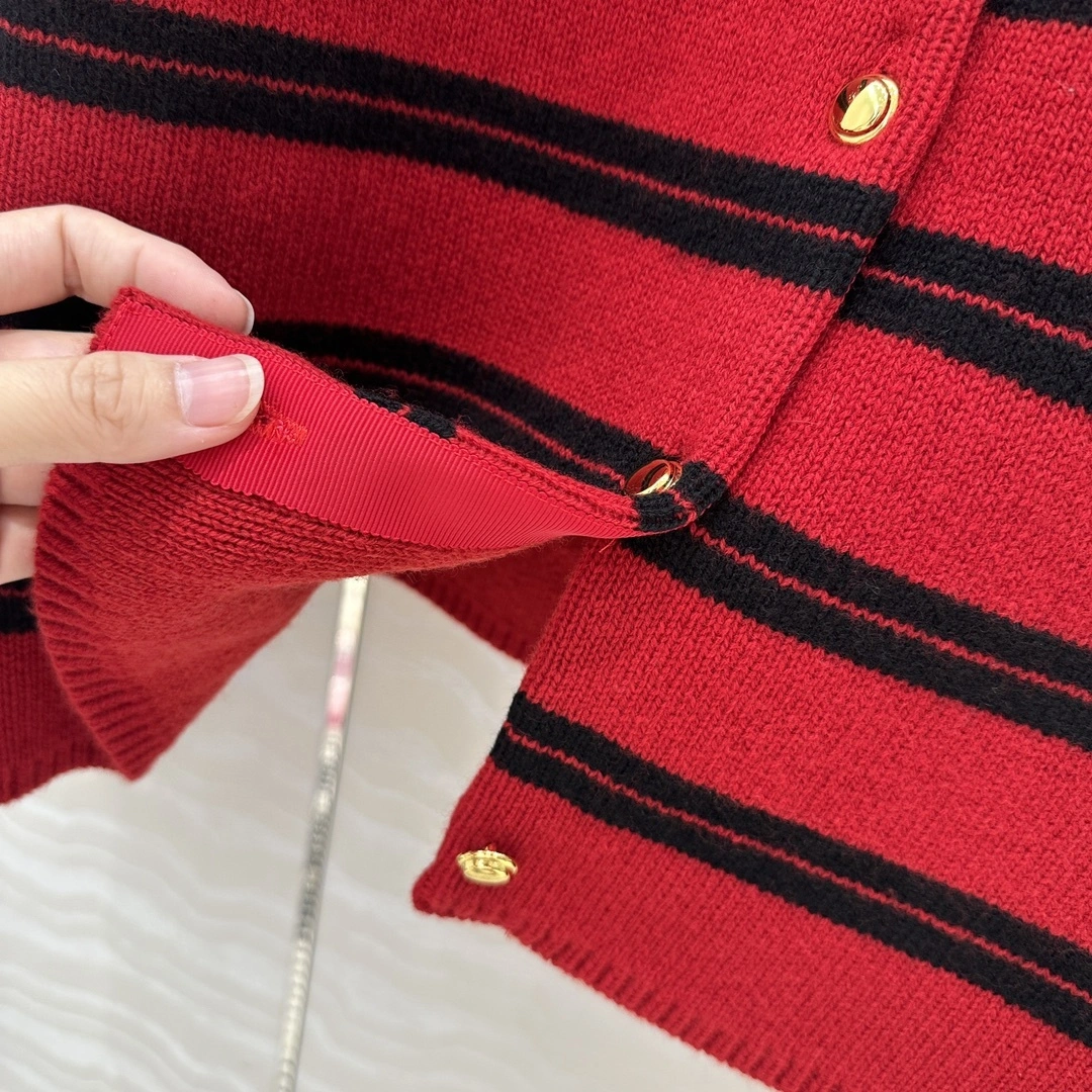 Victoria-- 7iu7iu 58wool 40cashmere item:D-F240J1217