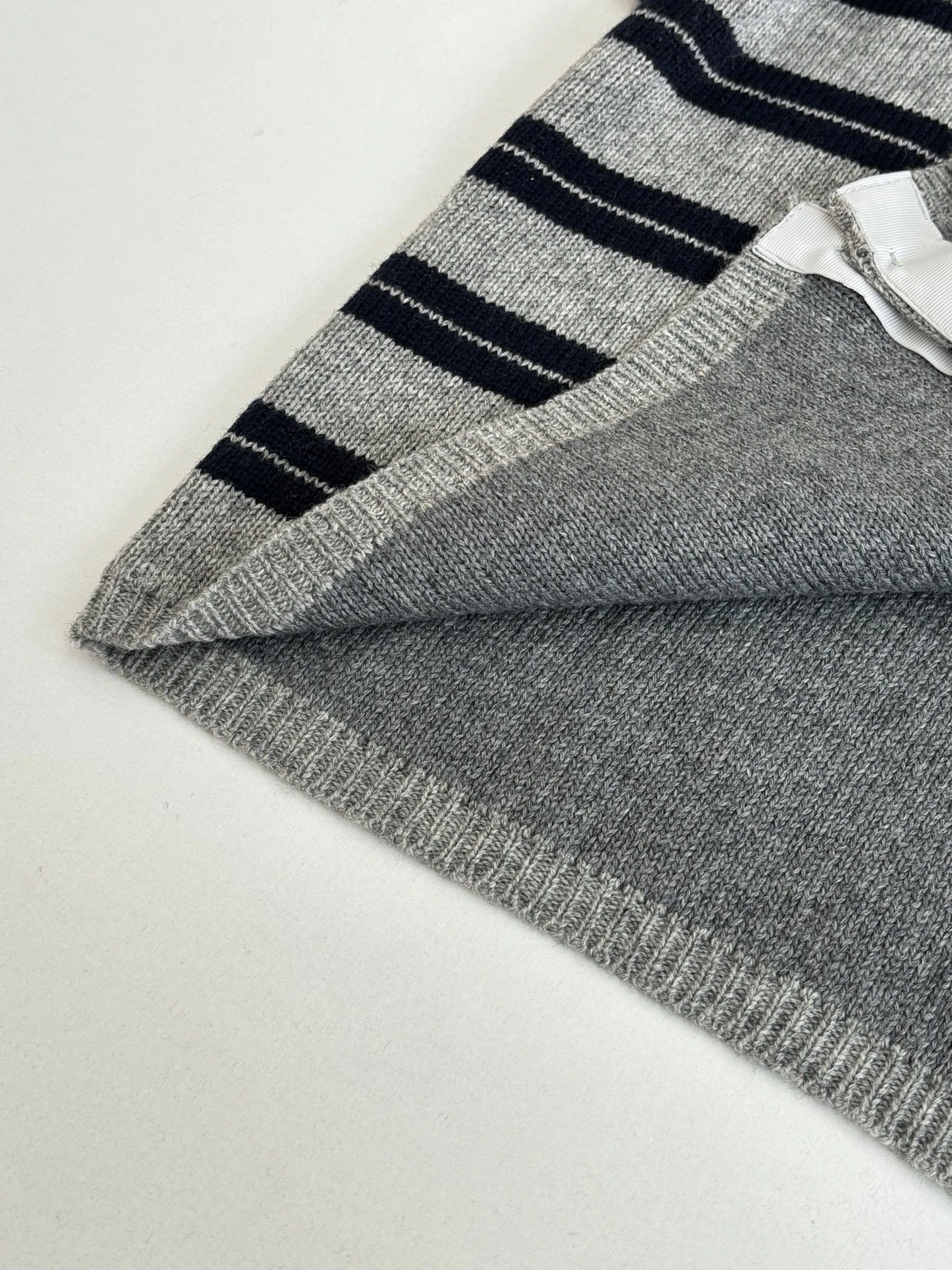 Victoria-- 7iu7iu FW25 wool item:E-F000L1210H