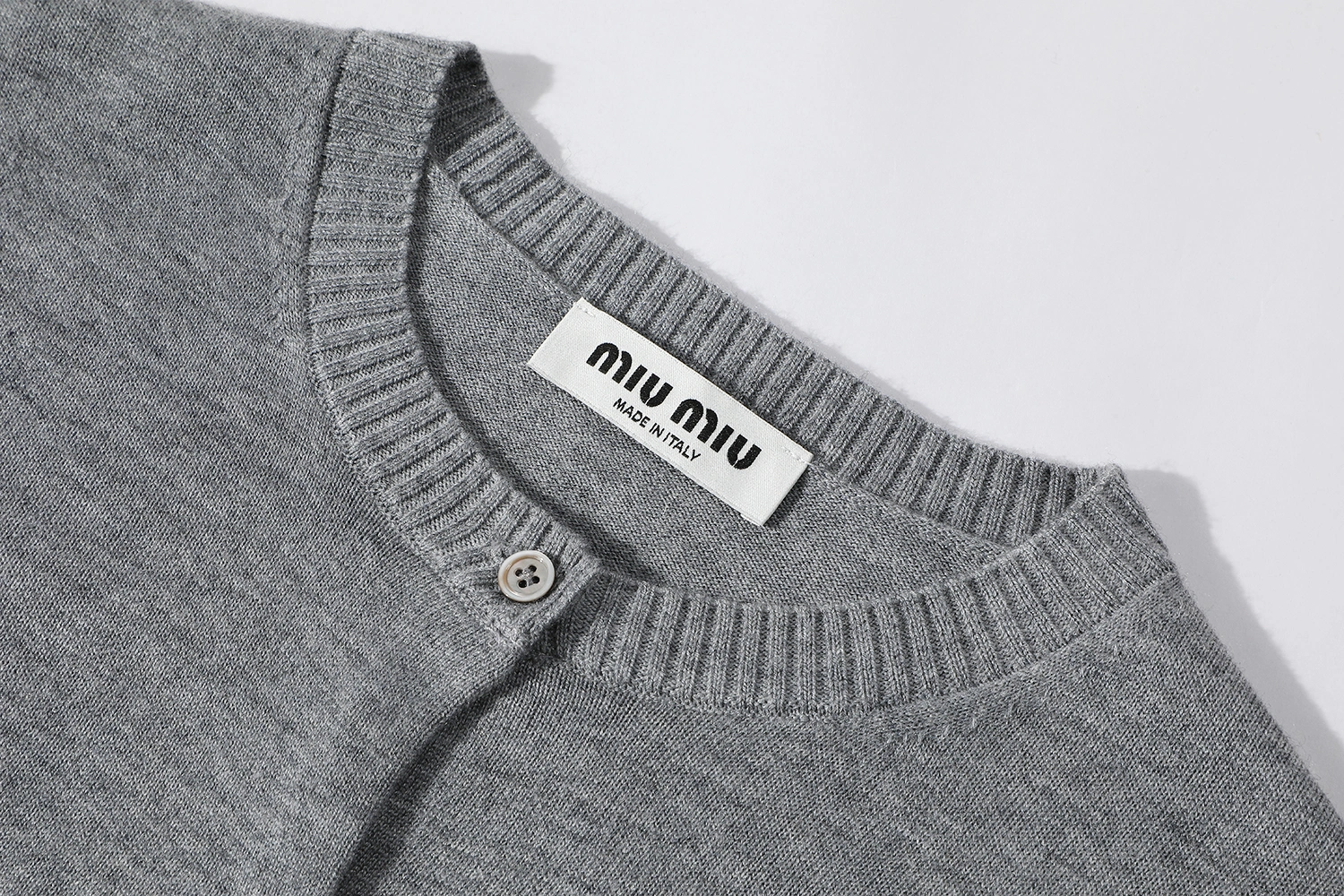 &Victoria-- 7iu7iu Slim Fit cashmere 2colour item:E-F237B0612-2