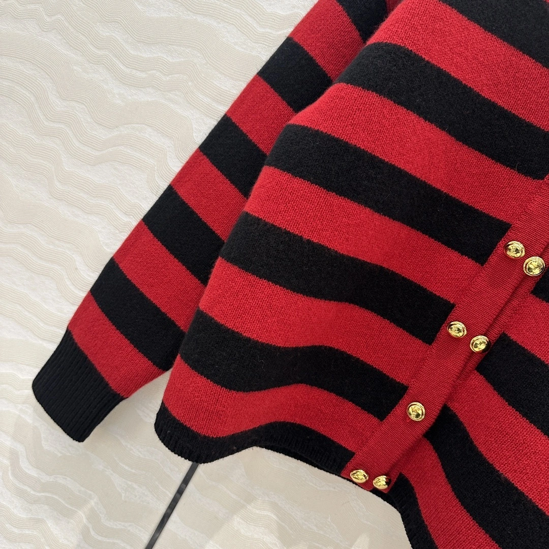 Victoria-- 7iu7iu cashmere item:D-F240K0401