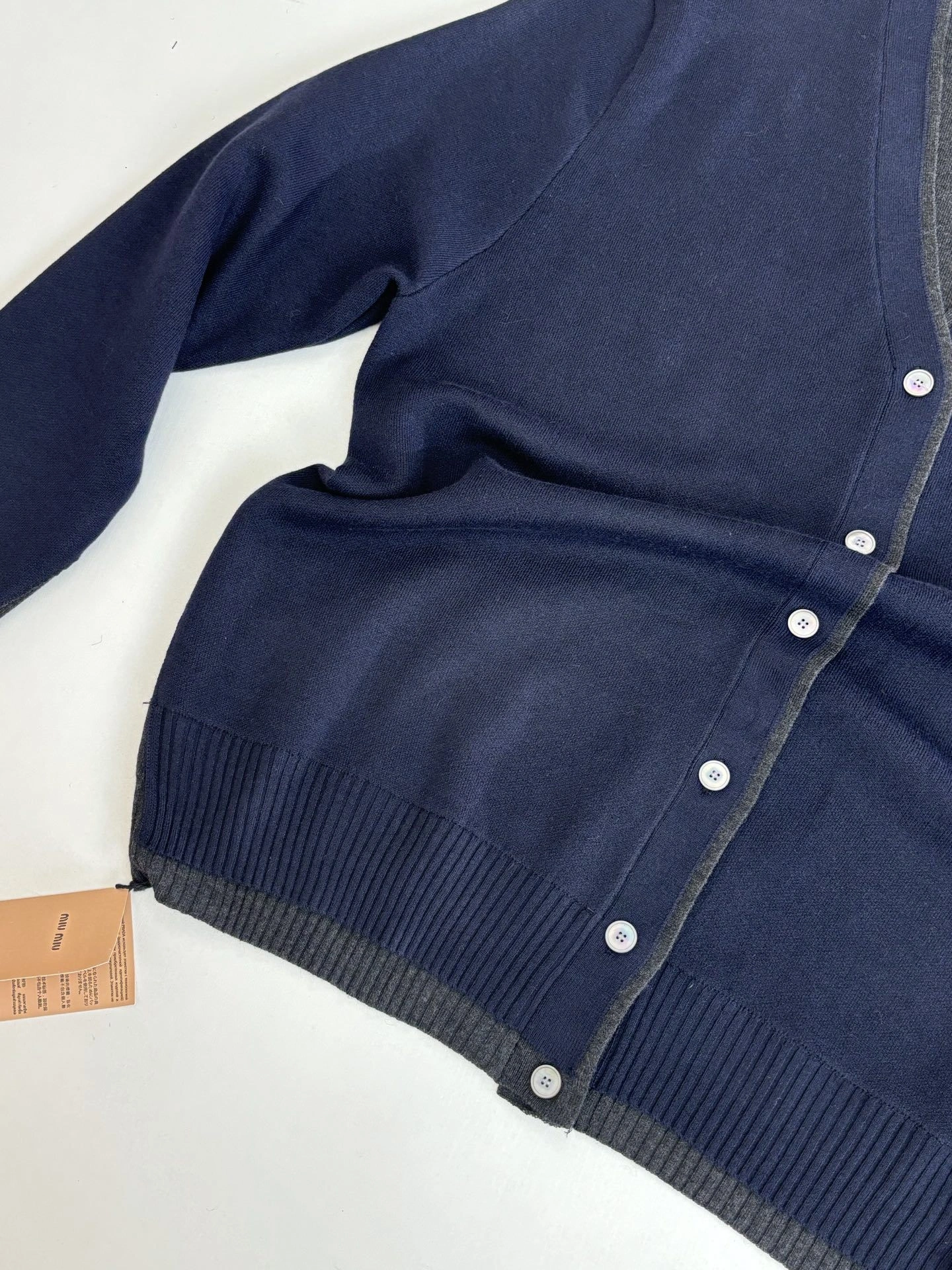 Victoria-- 7iu7iu cashmere oversize 2colour item:E-F363I2314-2H