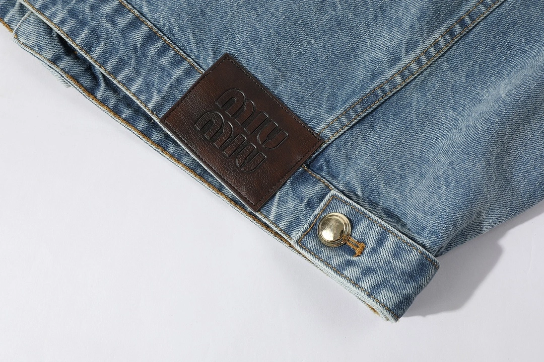 Victoria-- 7iu7iu oversize item:E-F237B0703