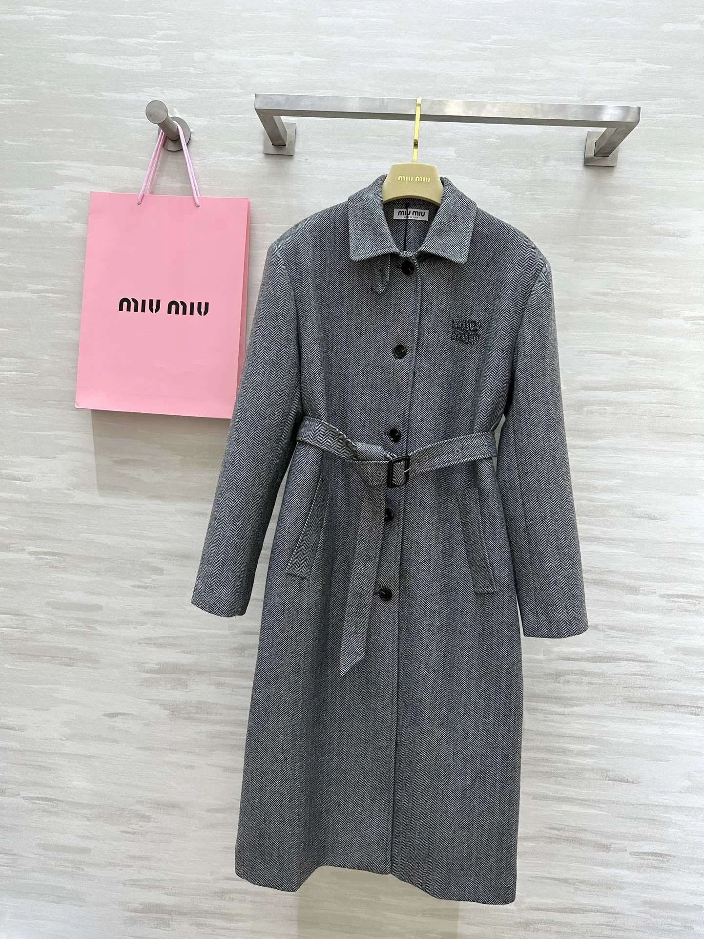 Victoria-- 7iu7iu wool item:D-F245J2397T