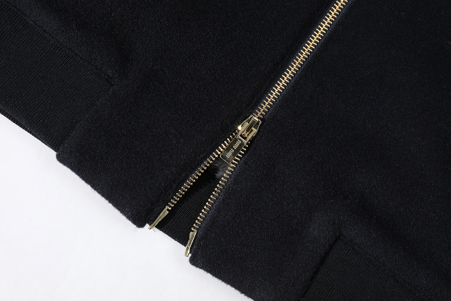 Victoria-- 7iu7iu wool oversize item:E-F237B0702