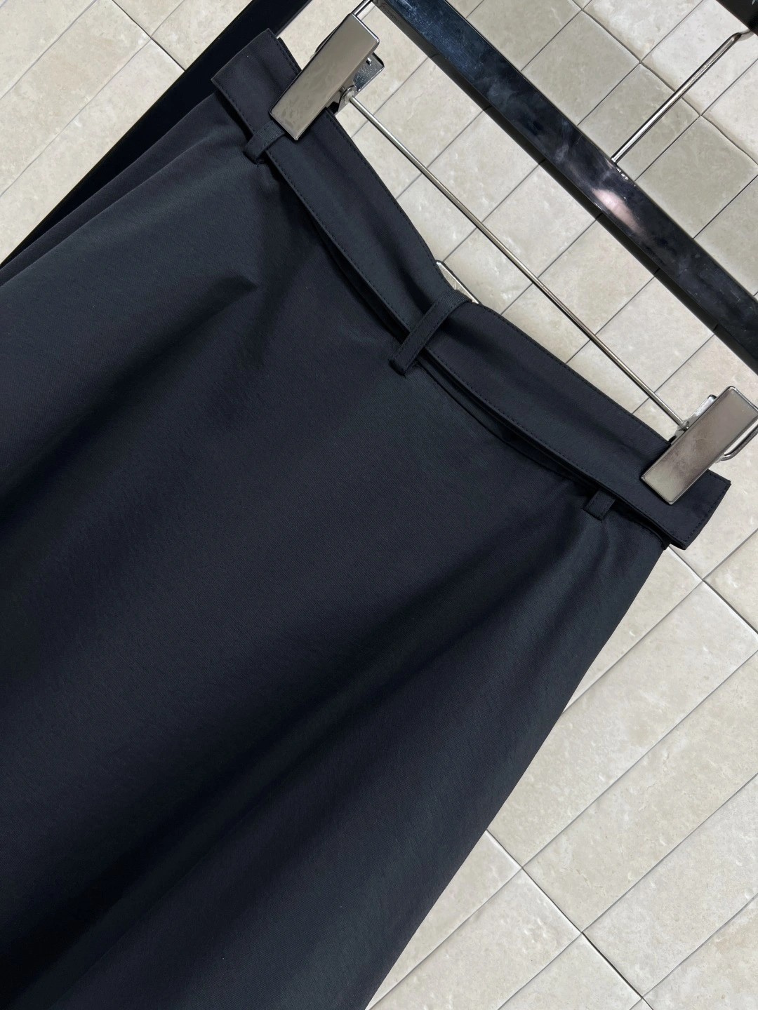 Victoria - 7o9385r 2colour item:E-F000I1614-2H