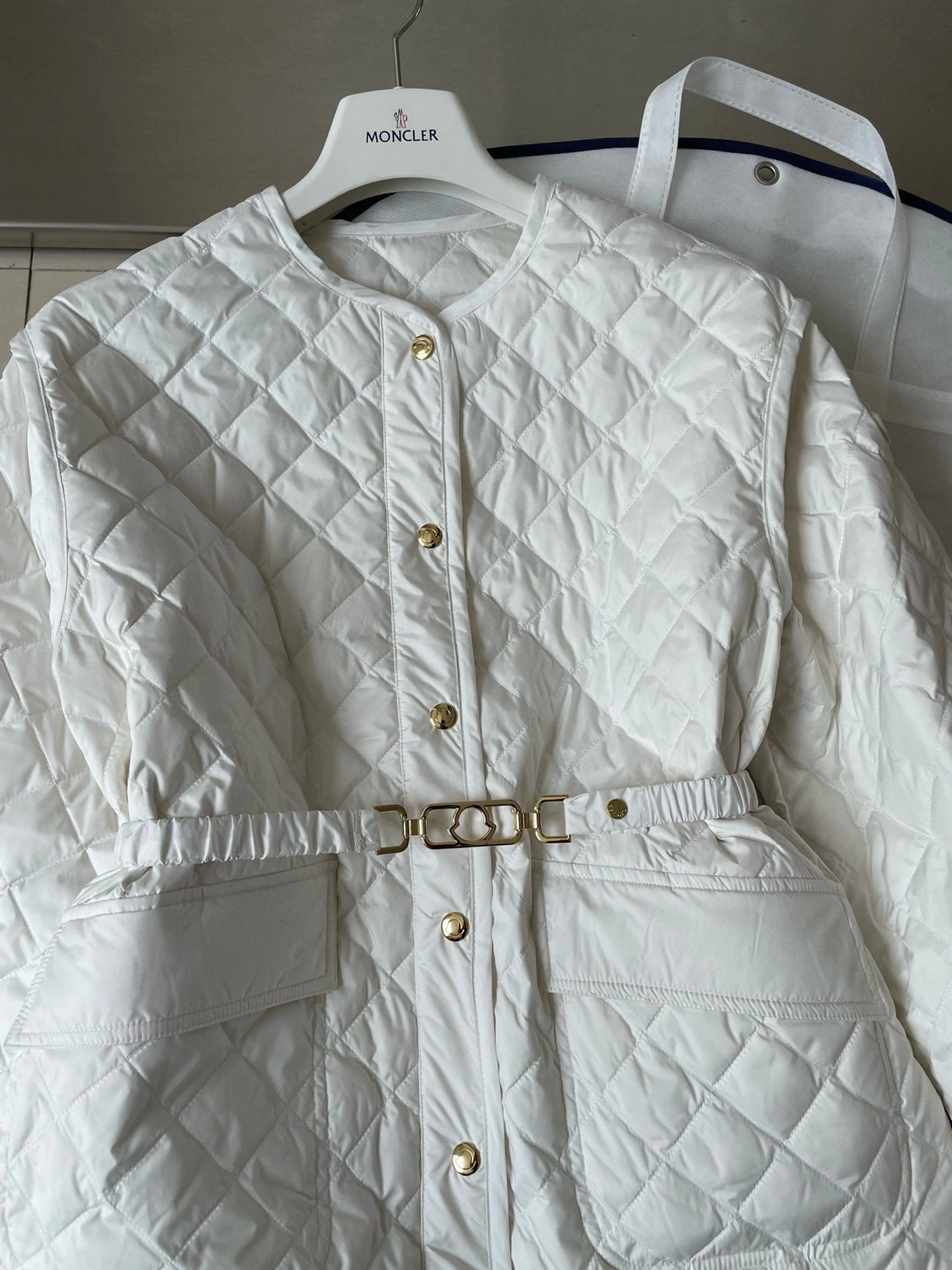Victoria-- 7o9385r Corinto Down jacket 2 colour item:D-F205I1001-2