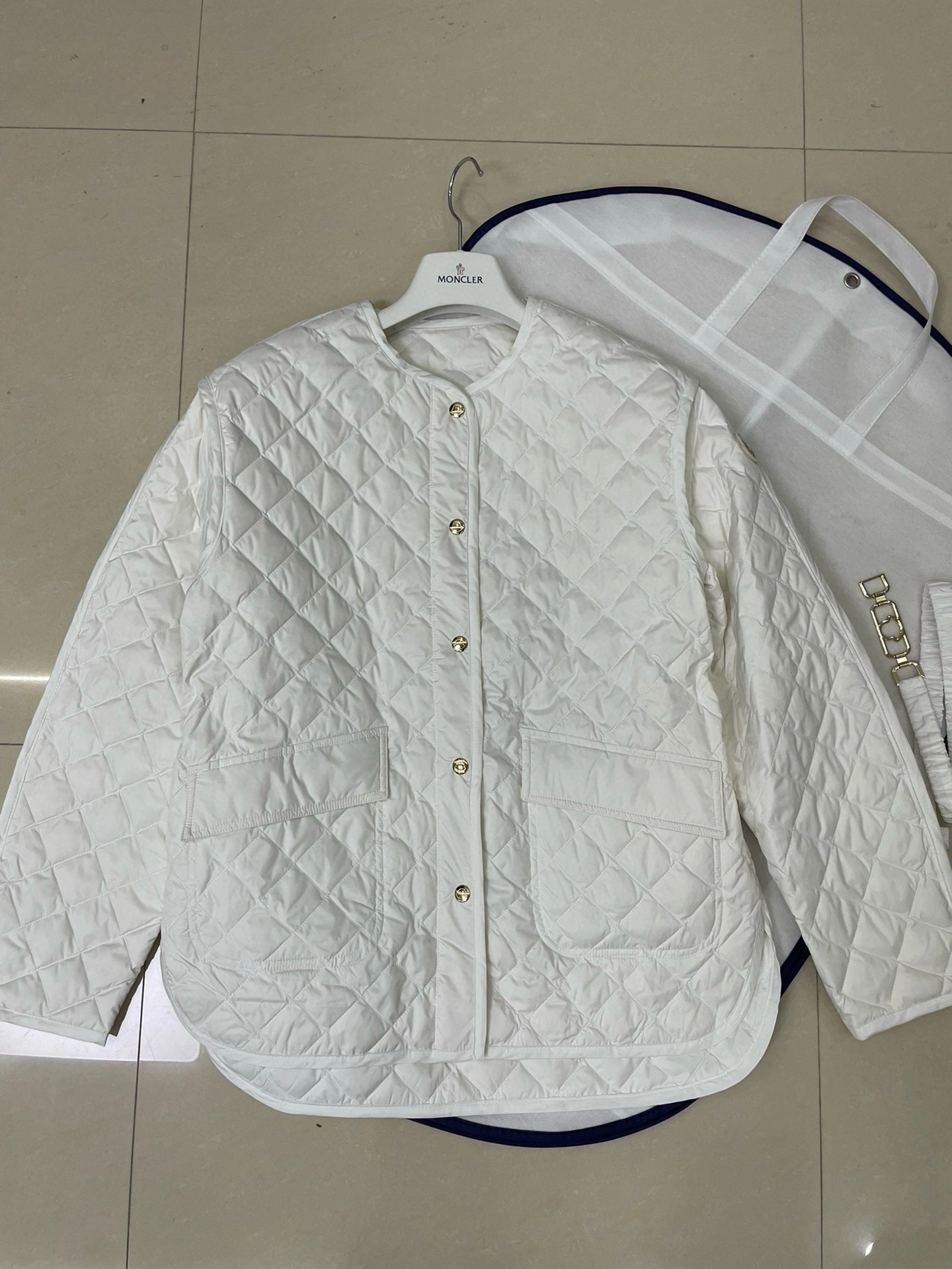Victoria-- 7o9385r Corinto Down jacket 2 colour item:D-F205I1001-2