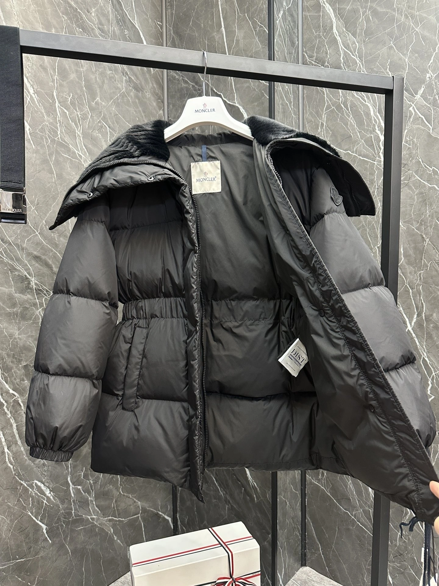 Victoria-- 7o9385r Down jacket embroidery nylon item: E-F442J1835H