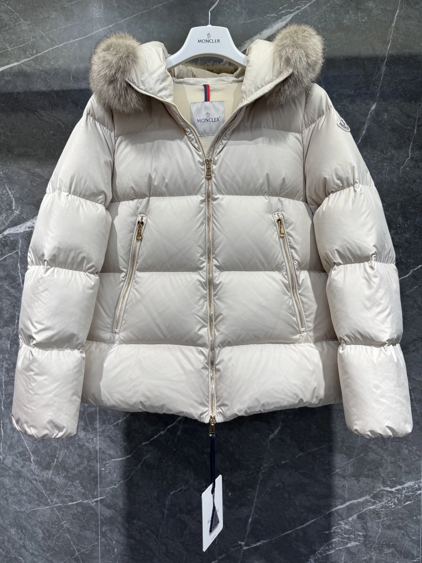 Victoria-- 7o9385r Down jacket goose down 2colour item:E-F409J2218-2H