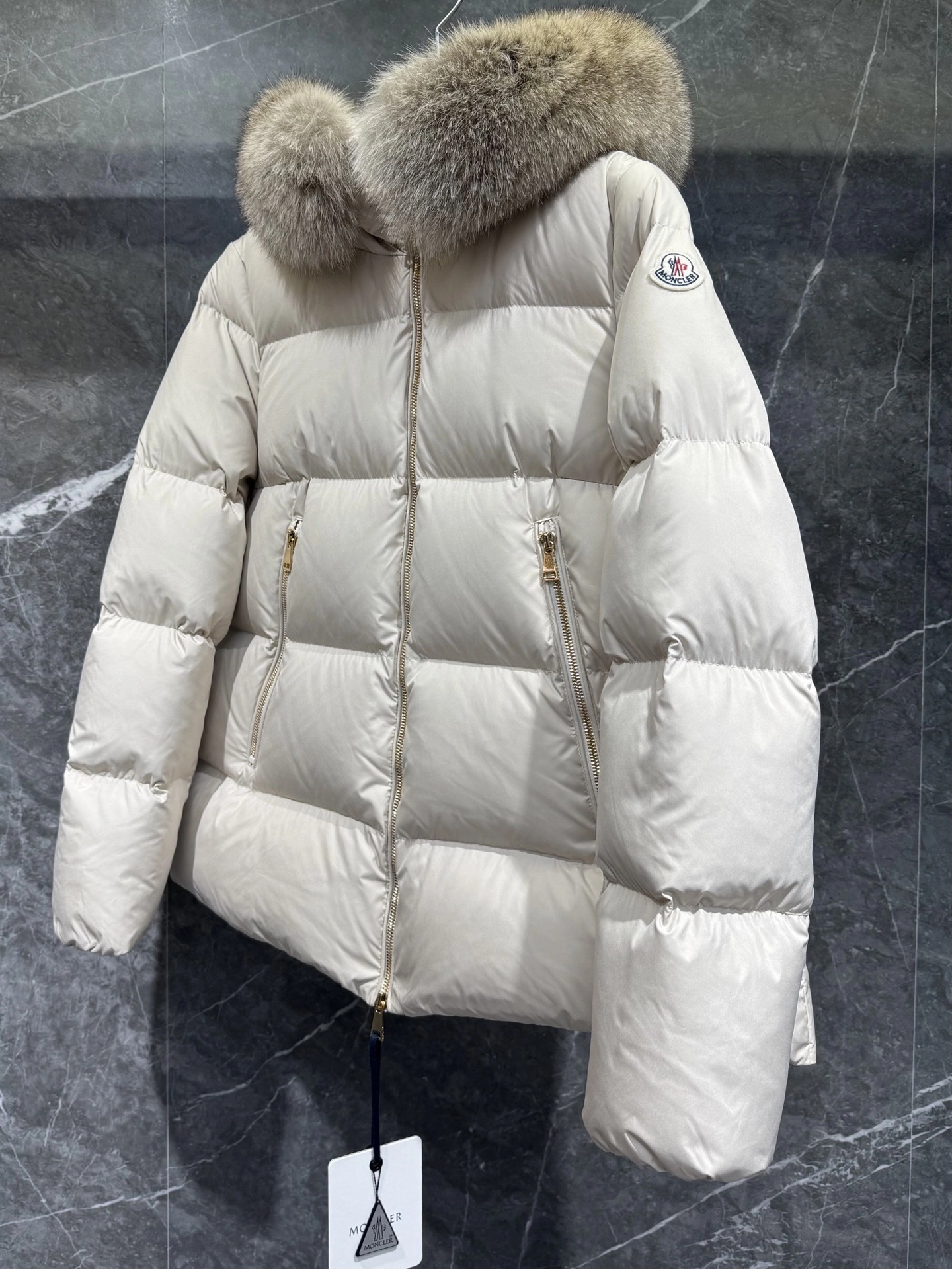 Victoria-- 7o9385r Down jacket goose down 2colour item:E-F409J2218-2H