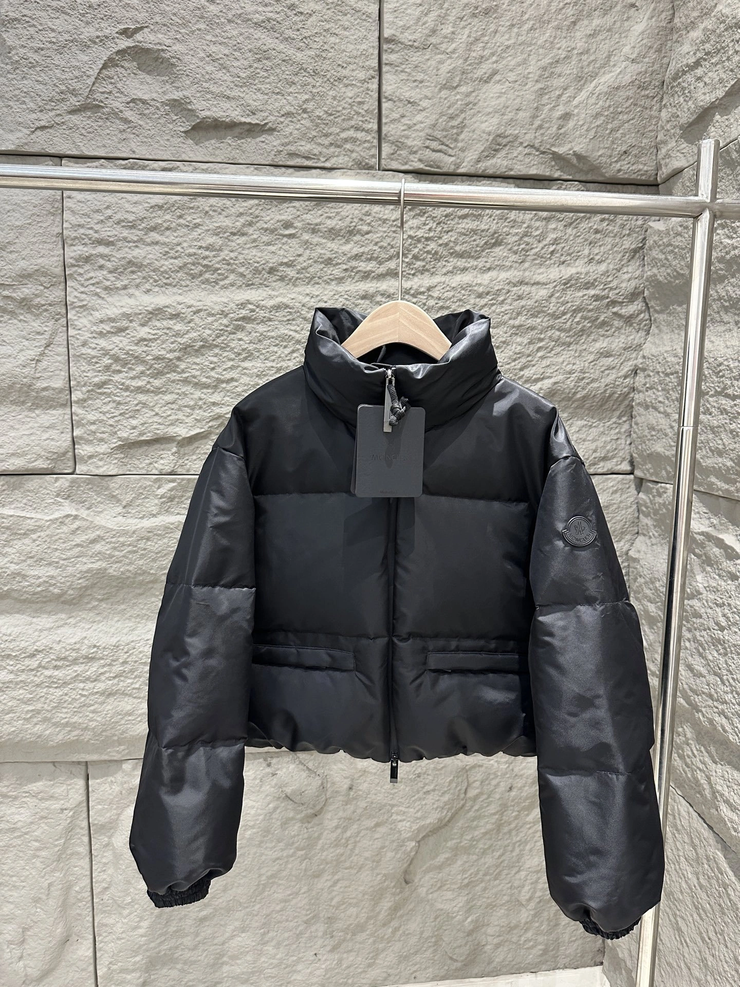 Victoria-- 7o9385r Down jacket item:E-F409J2221H