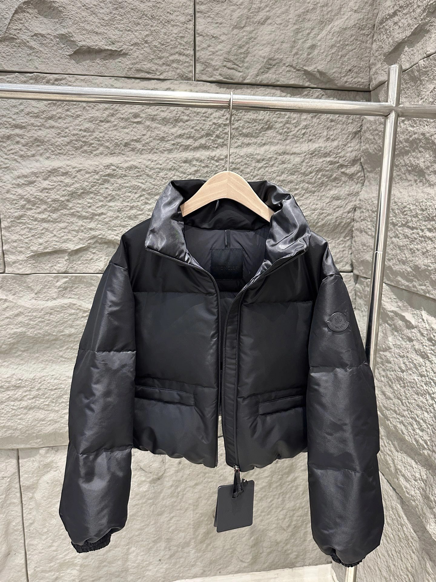 Victoria-- 7o9385r Down jacket item:E-F409J2221H