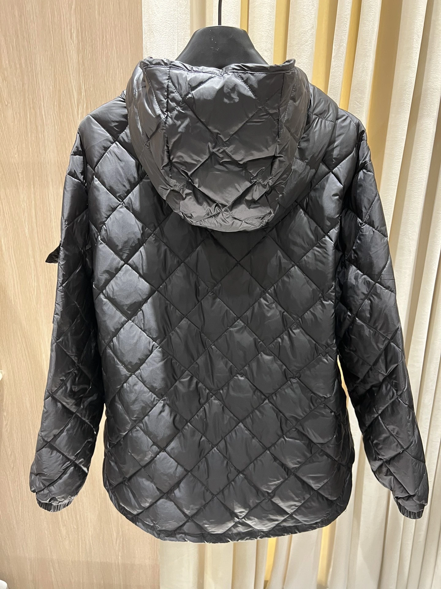 Victoria-- 7o9385r Down jacket white goose down 2colour item: E-F140J1219-2H
