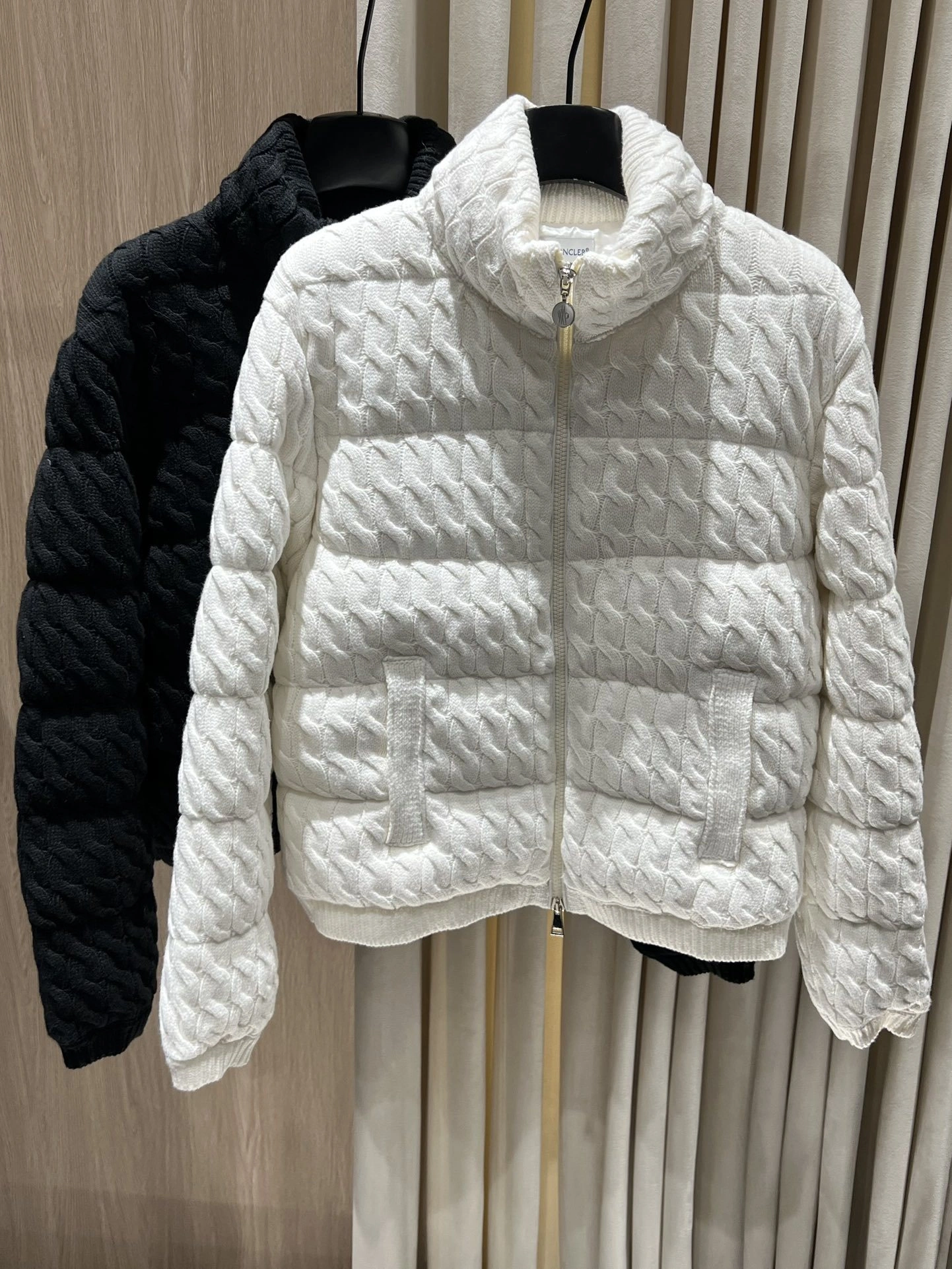 Victoria-- 7o9385r Down jacket white goose down nylon 2colour item:E-F140J2124-2H