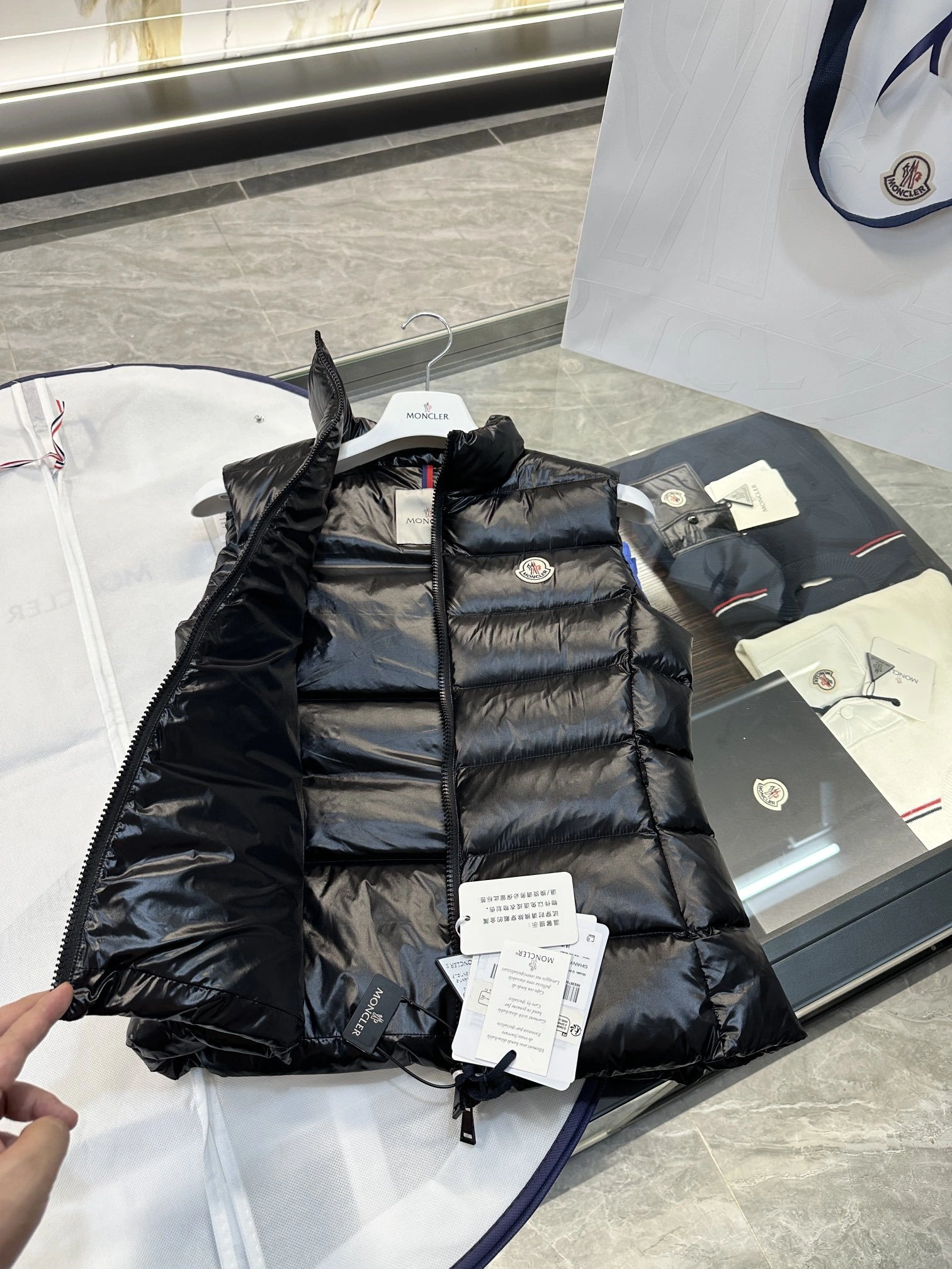 &&Victoria-- 7o9385r Ghany Down jacket nylon laqué item:D-F365I090205-2