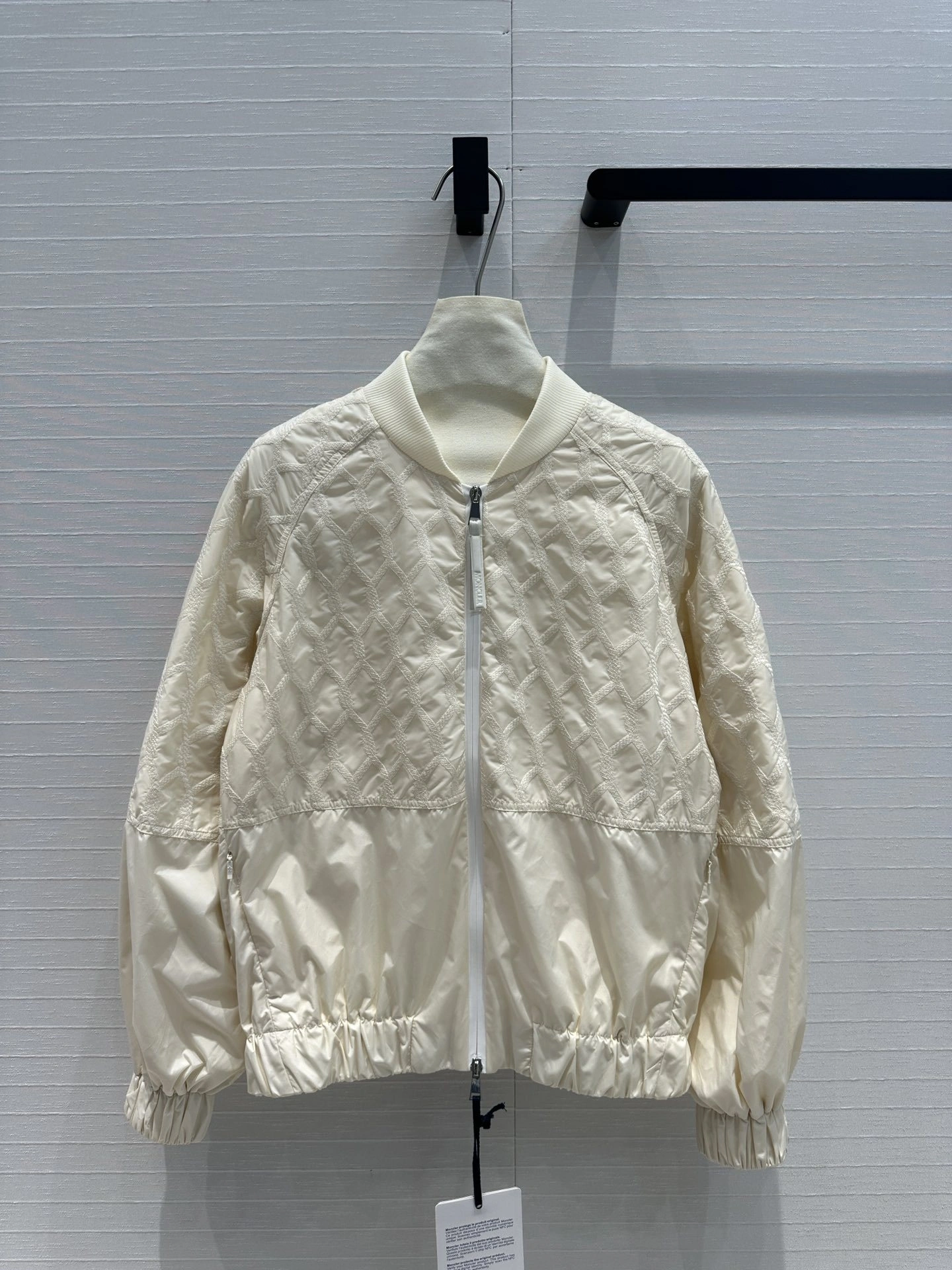 Victoria-- 7o9385r embroidery item:D-F061I0725