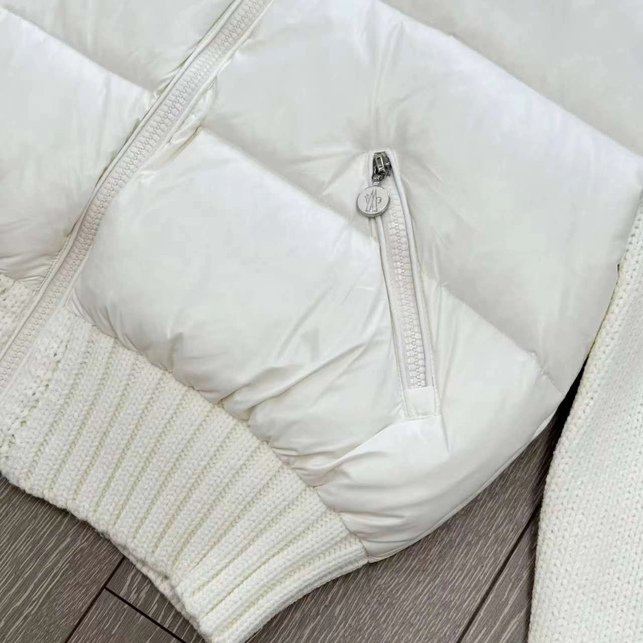 Victoria-- 7o9385r item:D-F110H1202