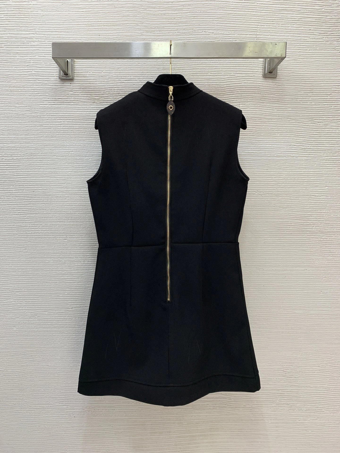 Victoria-- 8V Slim Fit item:F-F044A1430H