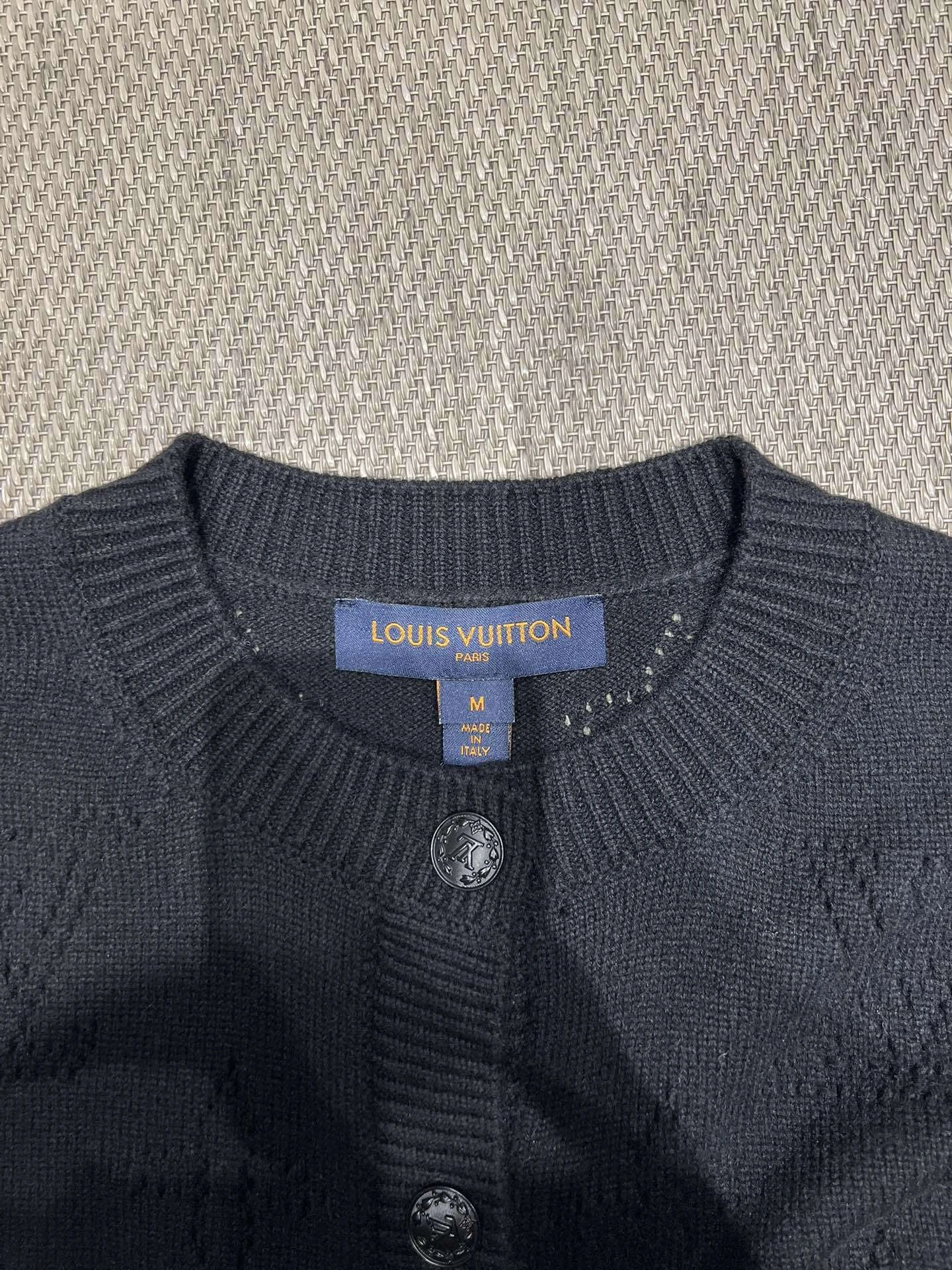 Victoria-- 8V cashmere wool item:E-F140J2105H