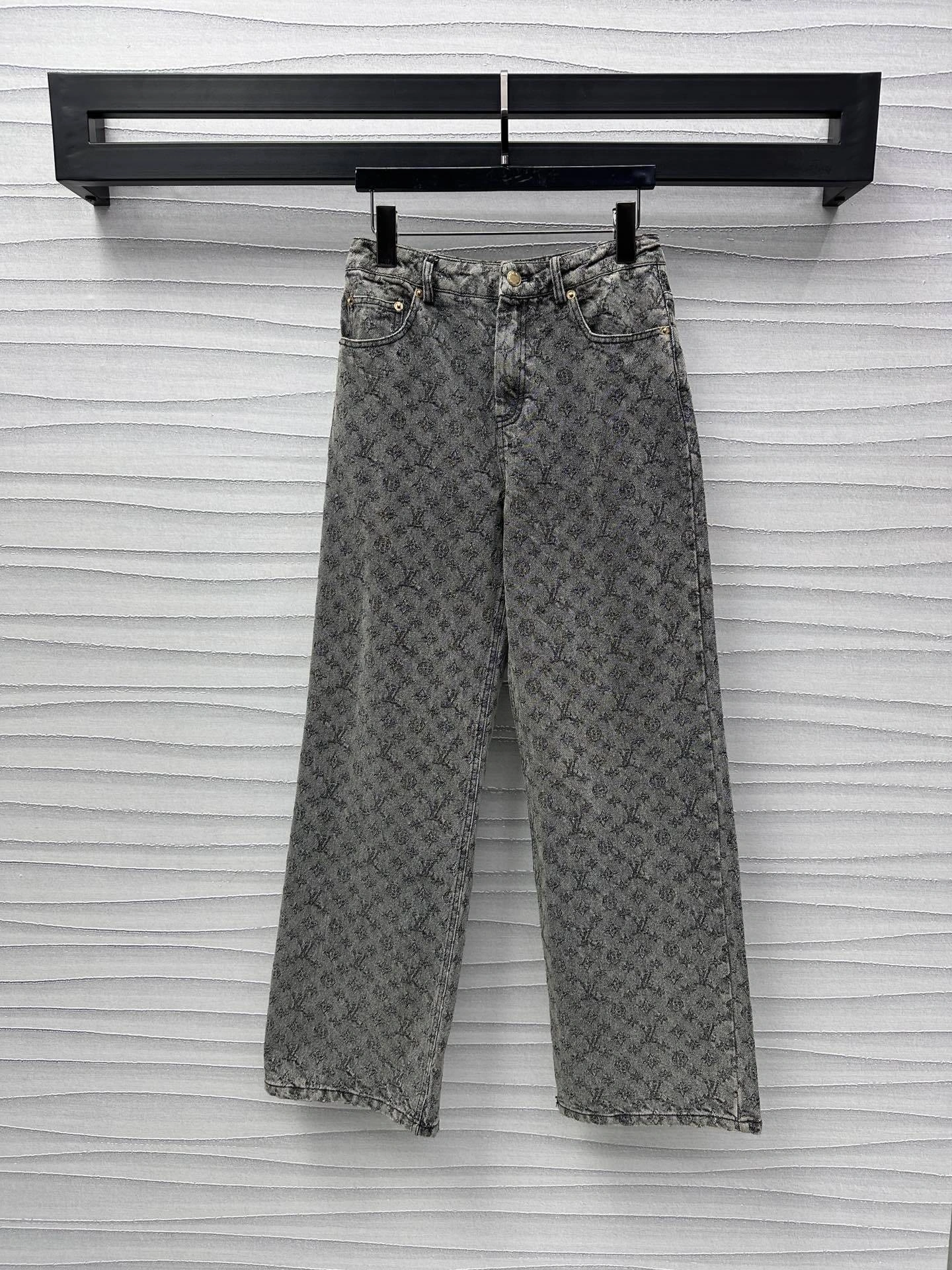 Victoria-- 8V item:D-F244K0629