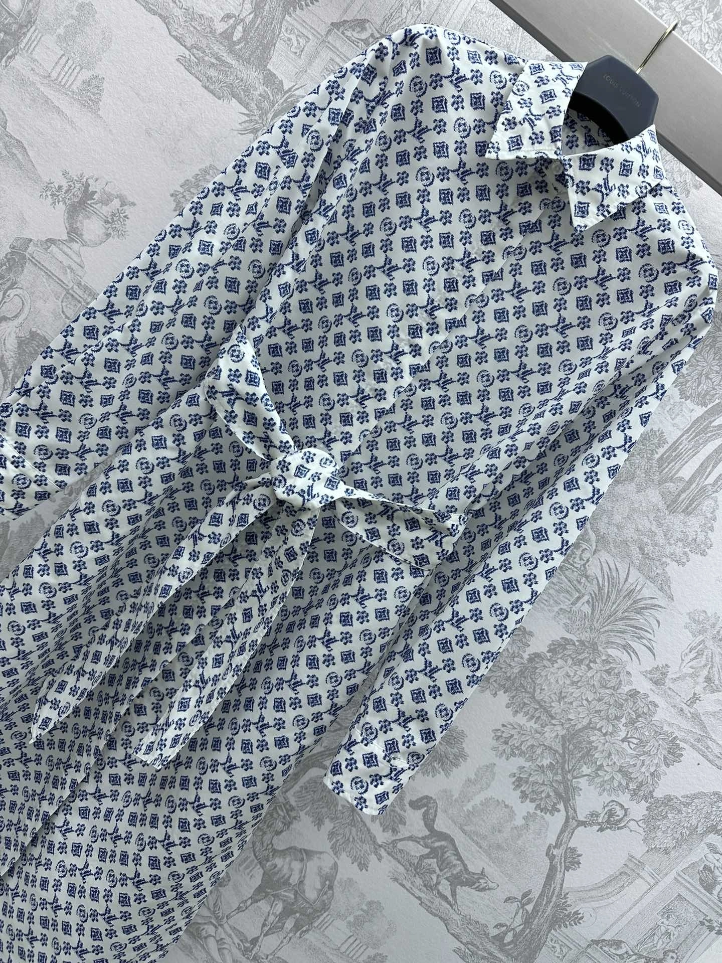 Victoria-- 8V item:D-F327G2099H