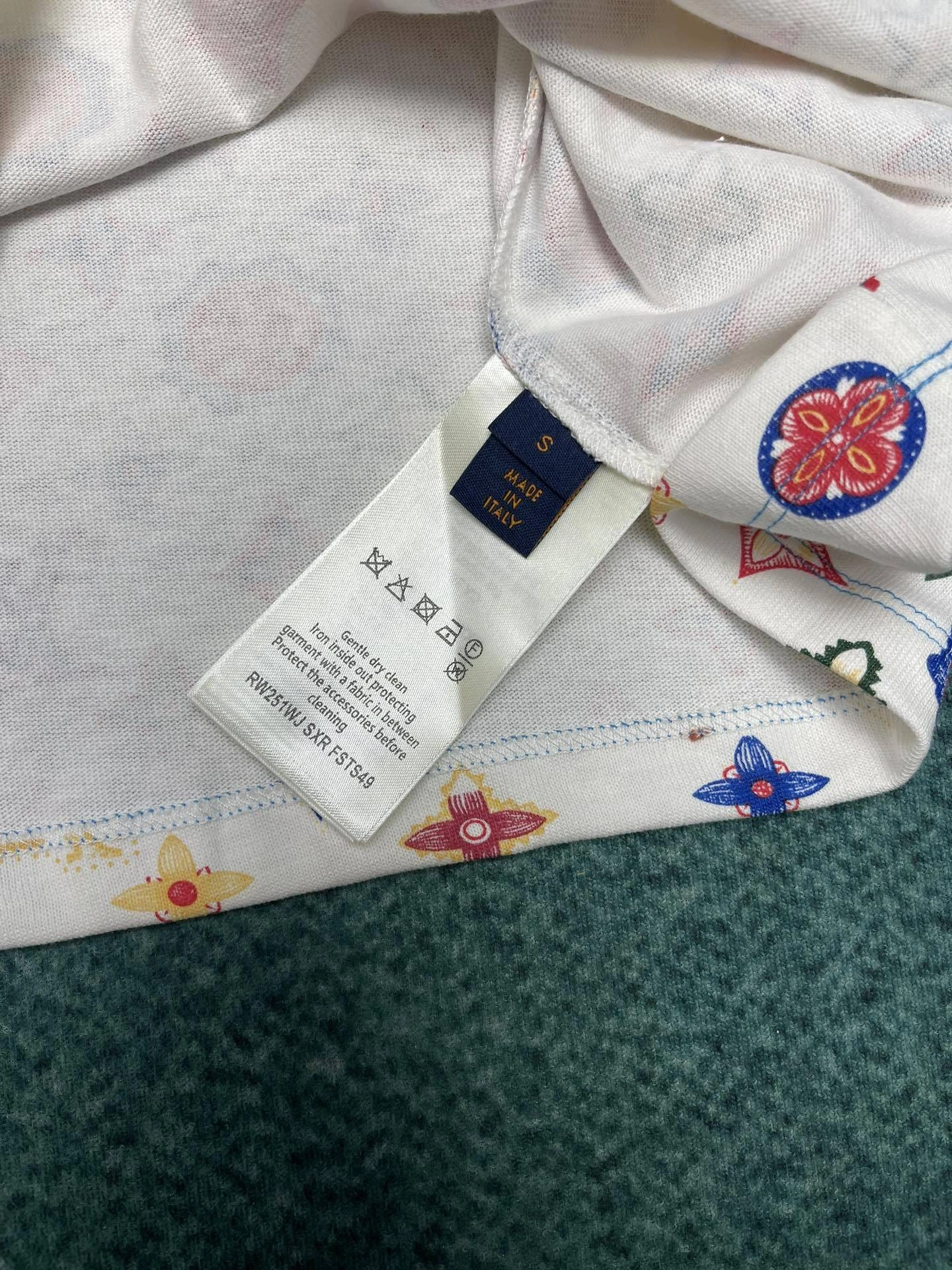 Victoria-- 8V item:E-F443C1123