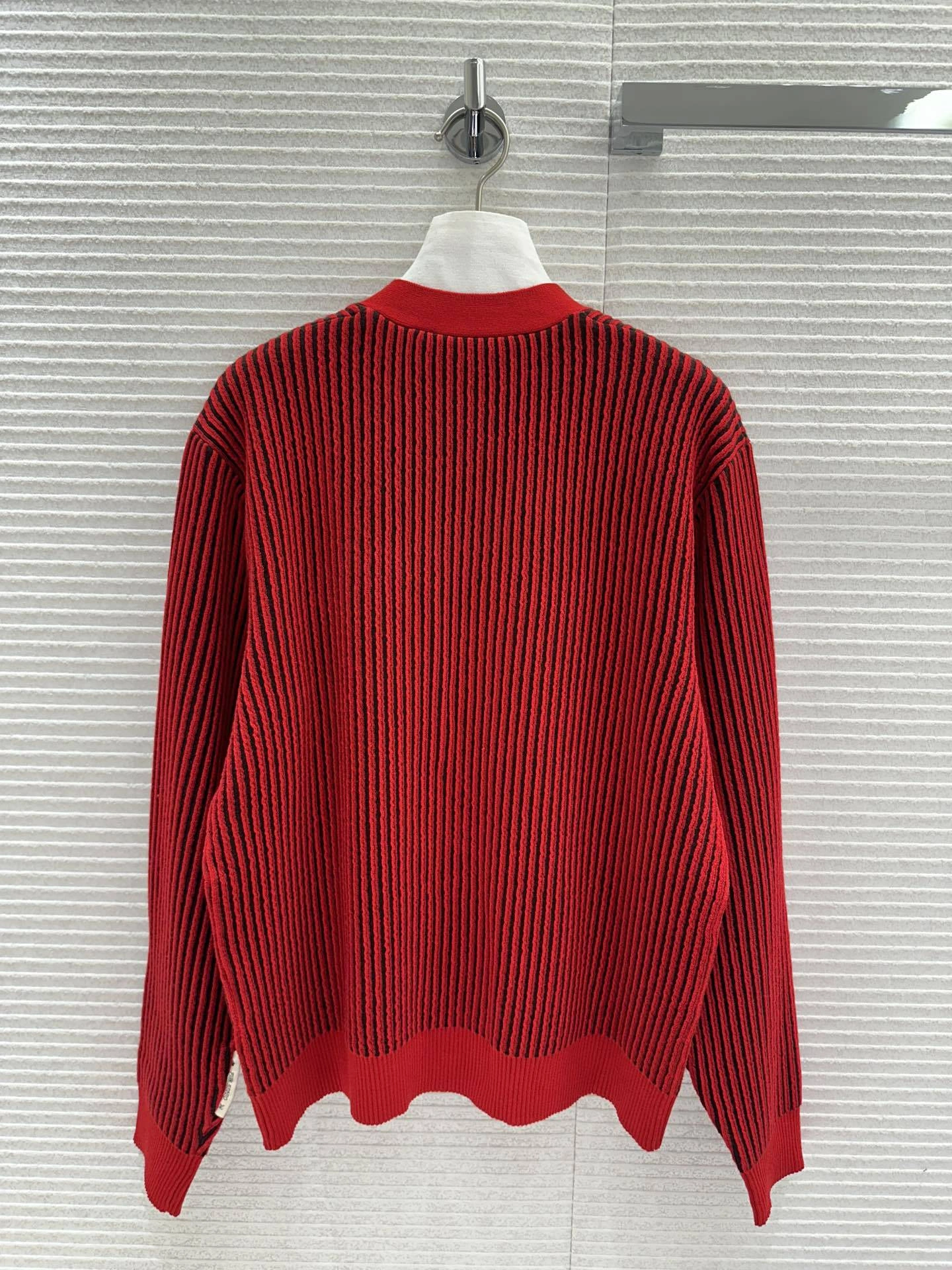 &Victoria-- 8V oversized item:D-F245K1318
