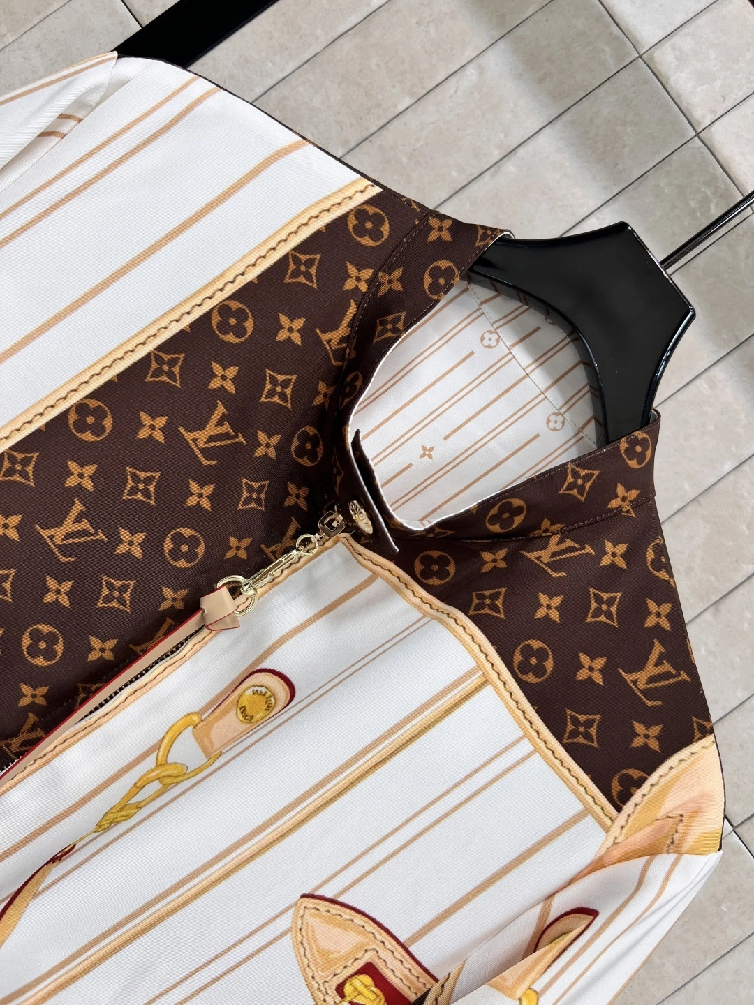 &Victoria - 8V reversible item:E-F000I1618H