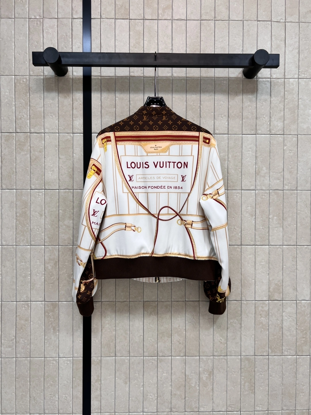 &Victoria - 8V reversible item:E-F000I1618H