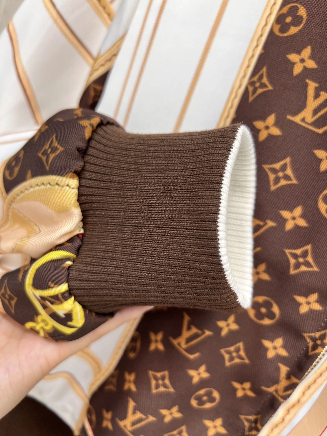 &Victoria - 8V reversible item:E-F000I1618H
