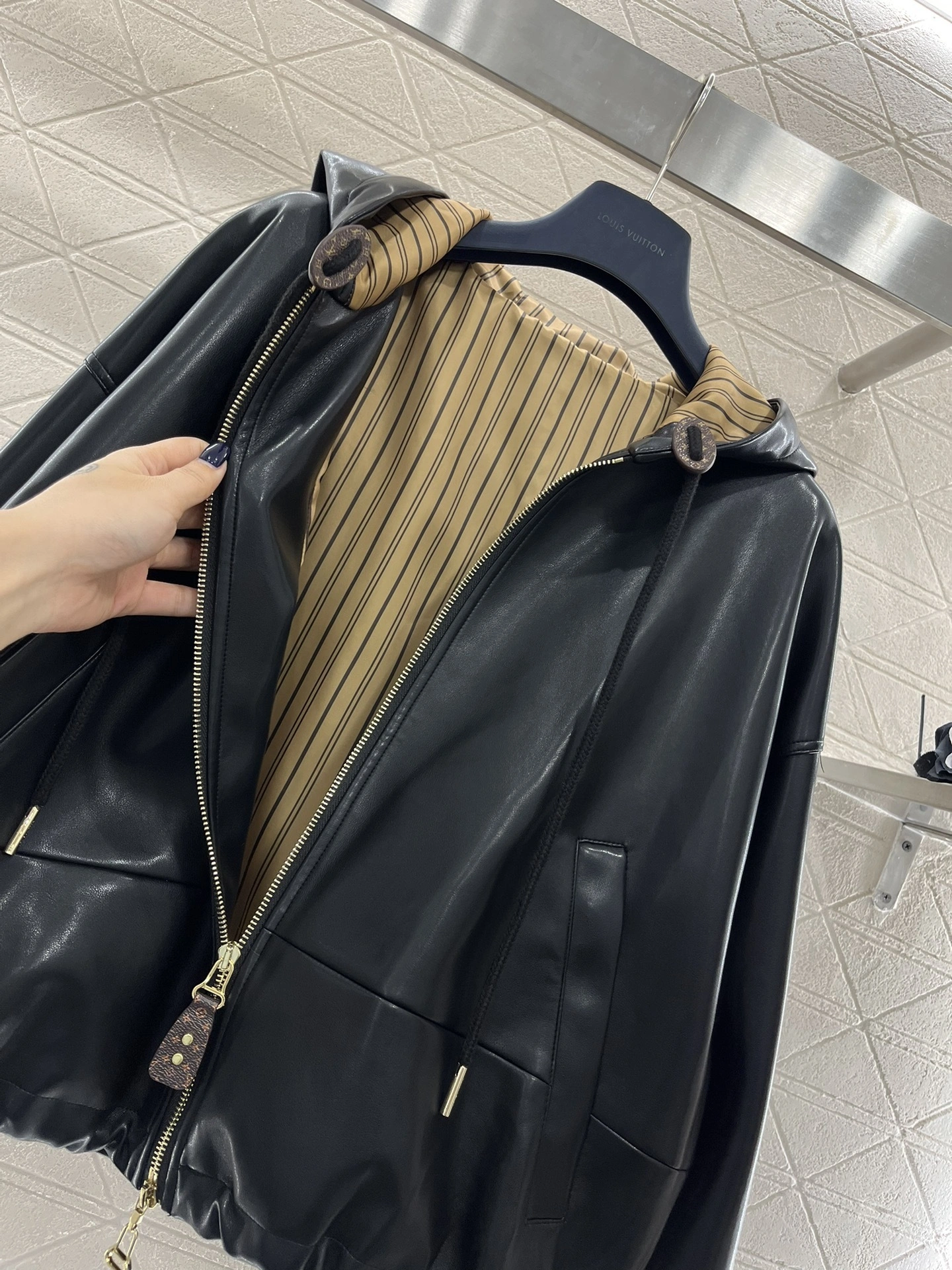 Victoria-- 8V suit item:D-F244K1108