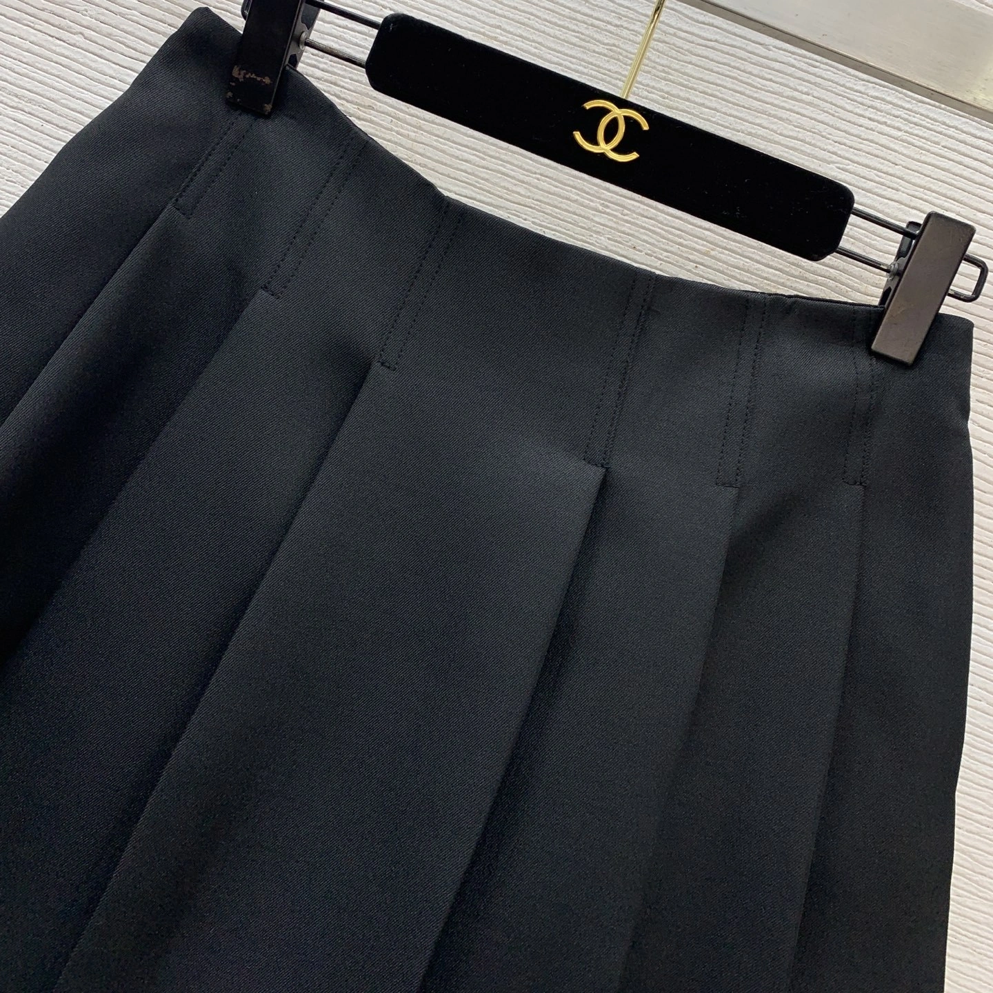 Victoria-- 8V suit item:F-F044A1433H