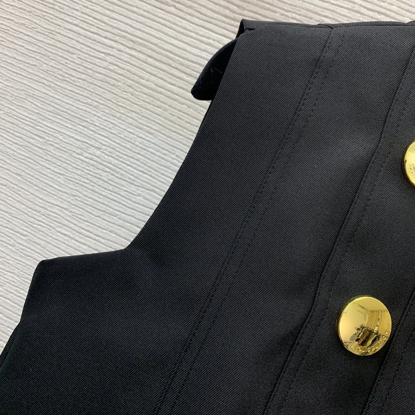 Victoria-- 8V suit item:F-F044A1433H