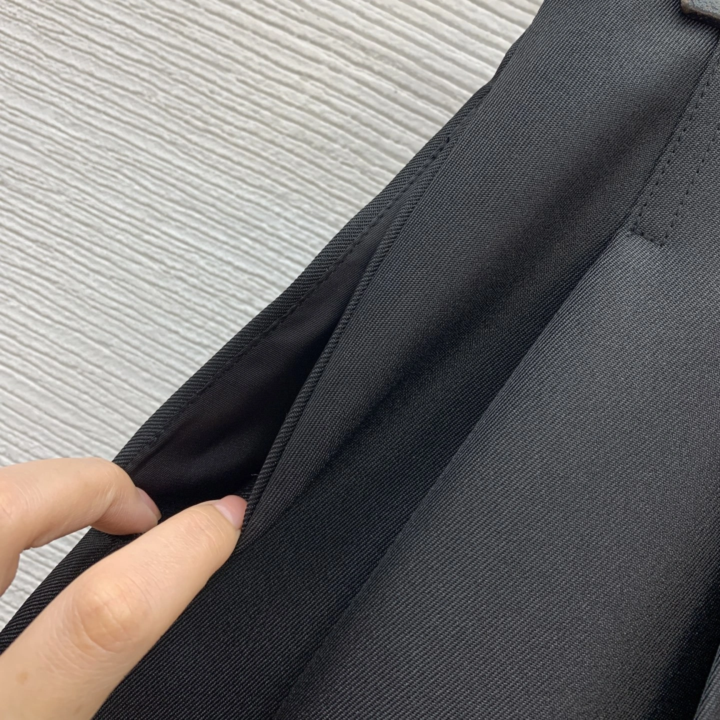 Victoria-- 8V suit item:F-F044A1433H