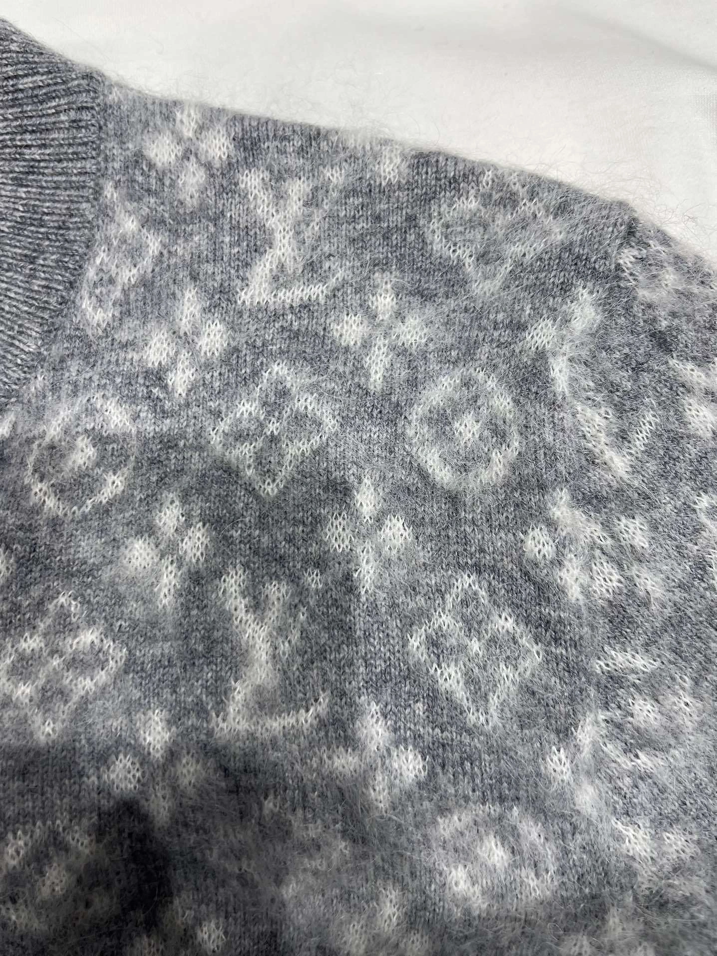Victoria-- 8V wool cashmere 2colour item:F-F140A1426-2H