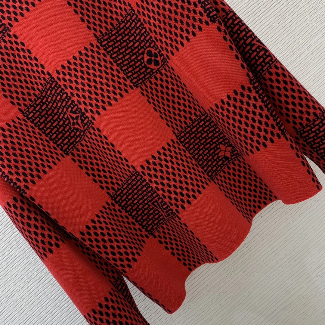 Victoria-- 8V wool item:D-F044K1415