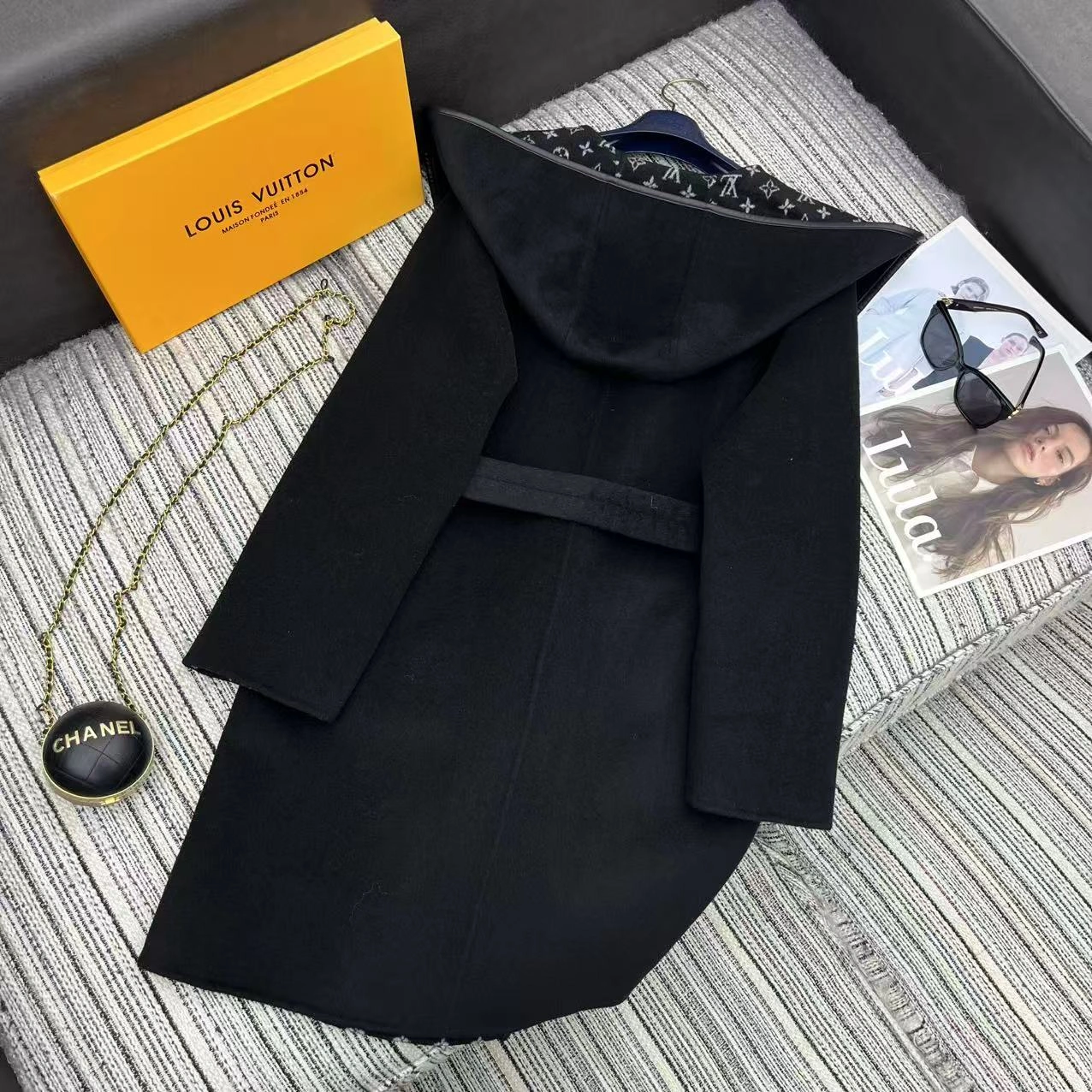 Victoria-- 8V wool reversible item:E-F327J0908