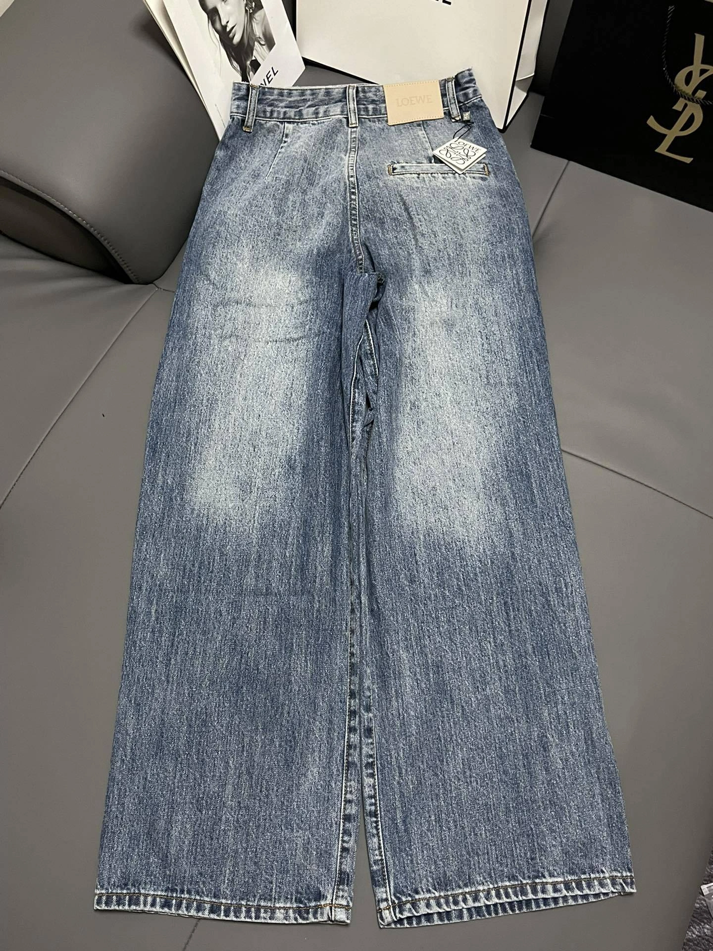 Victoria-- 8o5w5 item:D-F431J4799