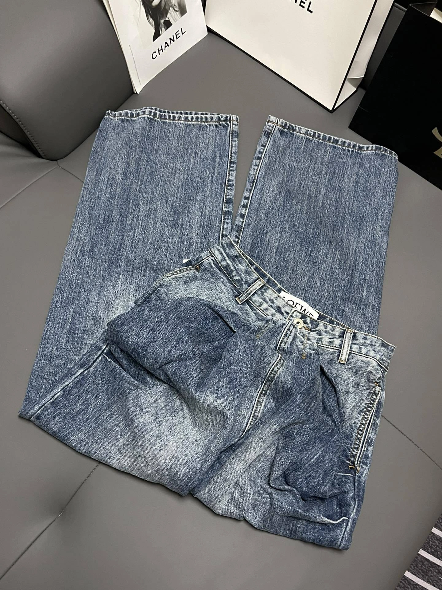 Victoria-- 8o5w5 item:D-F431J4799