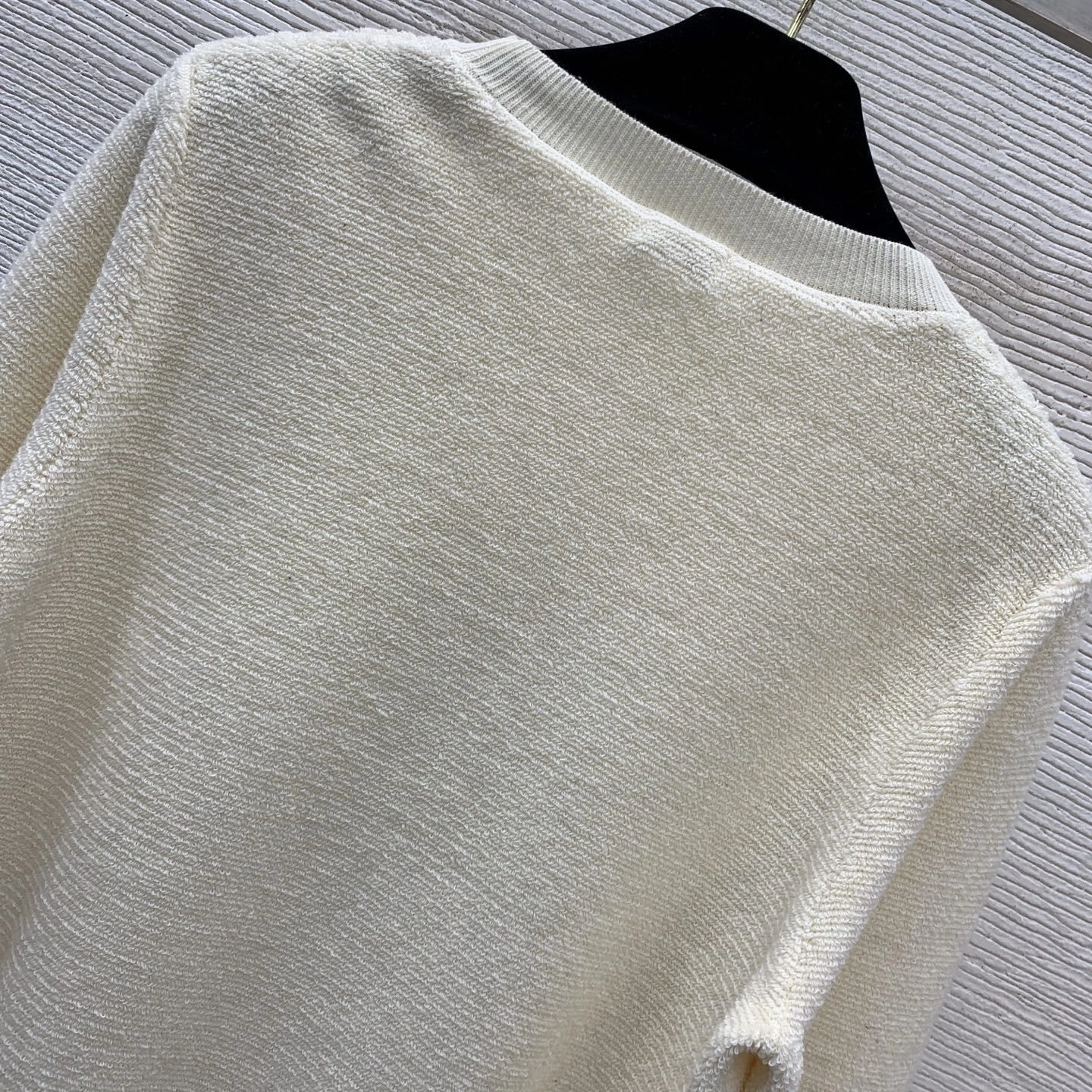 Victoria-- 8o5w5 wool embroidery 2colour item:F-F140A1419-2H