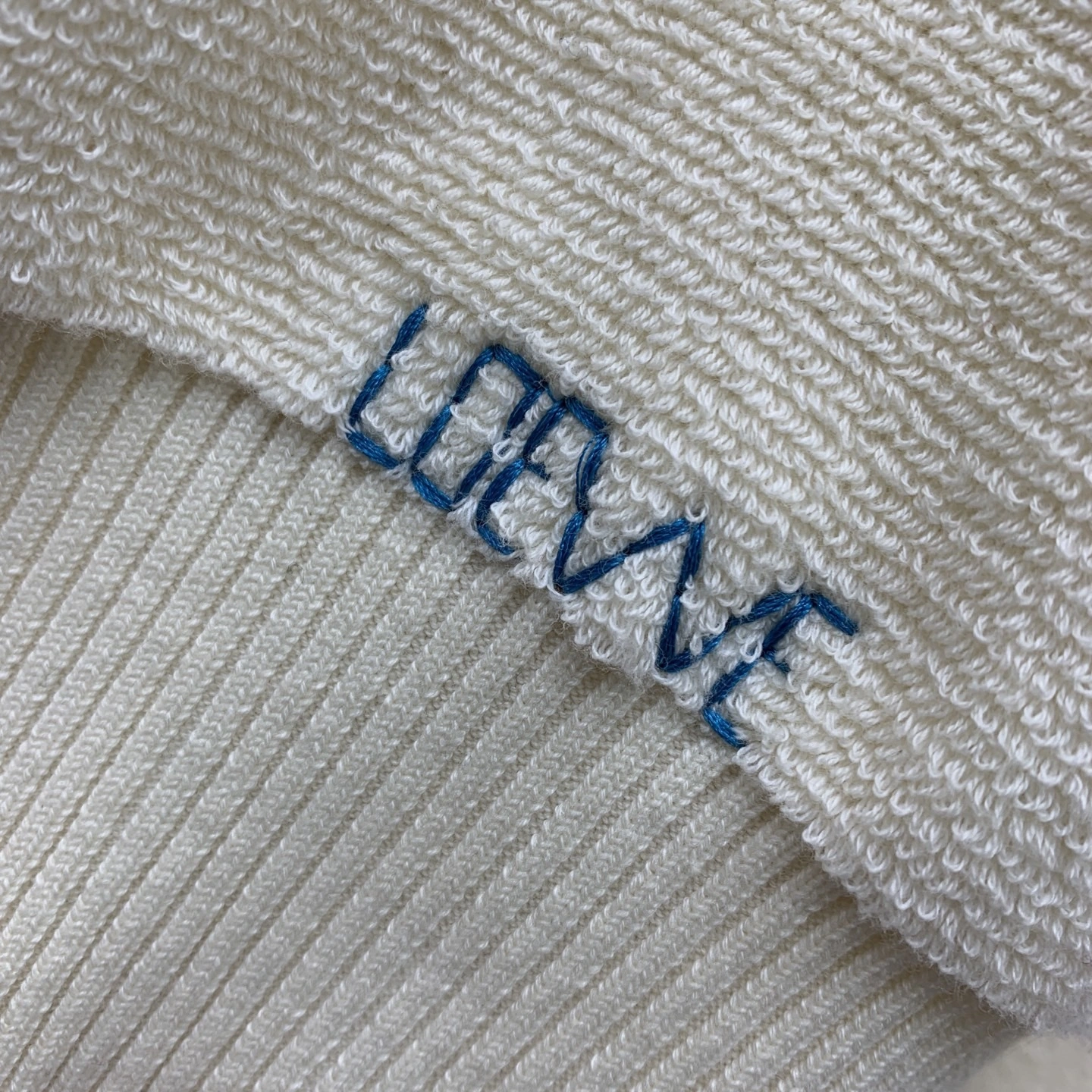 Victoria-- 8o5w5 wool embroidery 2colour item:F-F140A1419-2H