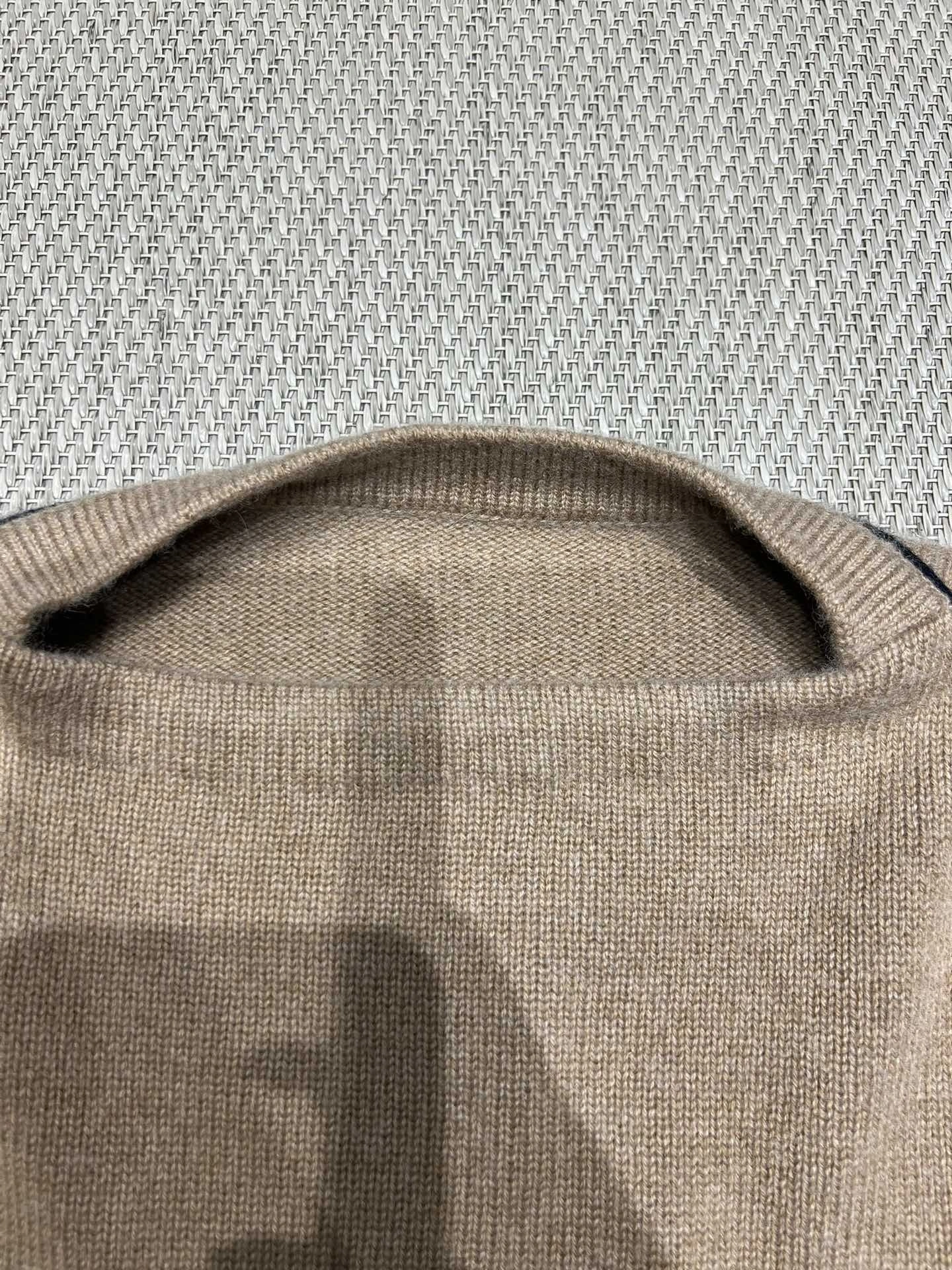 Victoria-- 8oro Pi191 cashmere item: E-F140J1215H