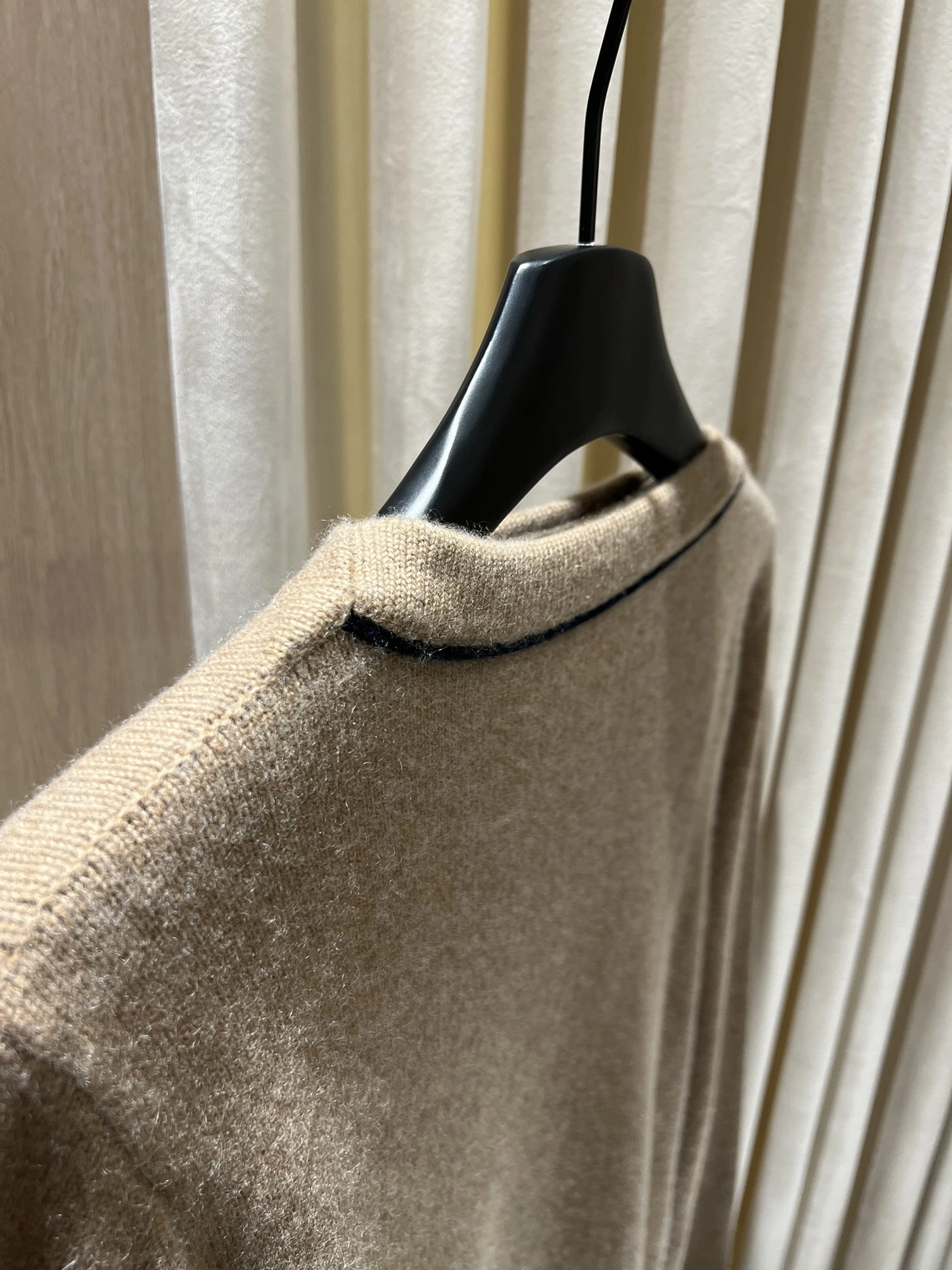 Victoria-- 8oro Pi191 cashmere item: E-F140J1215H
