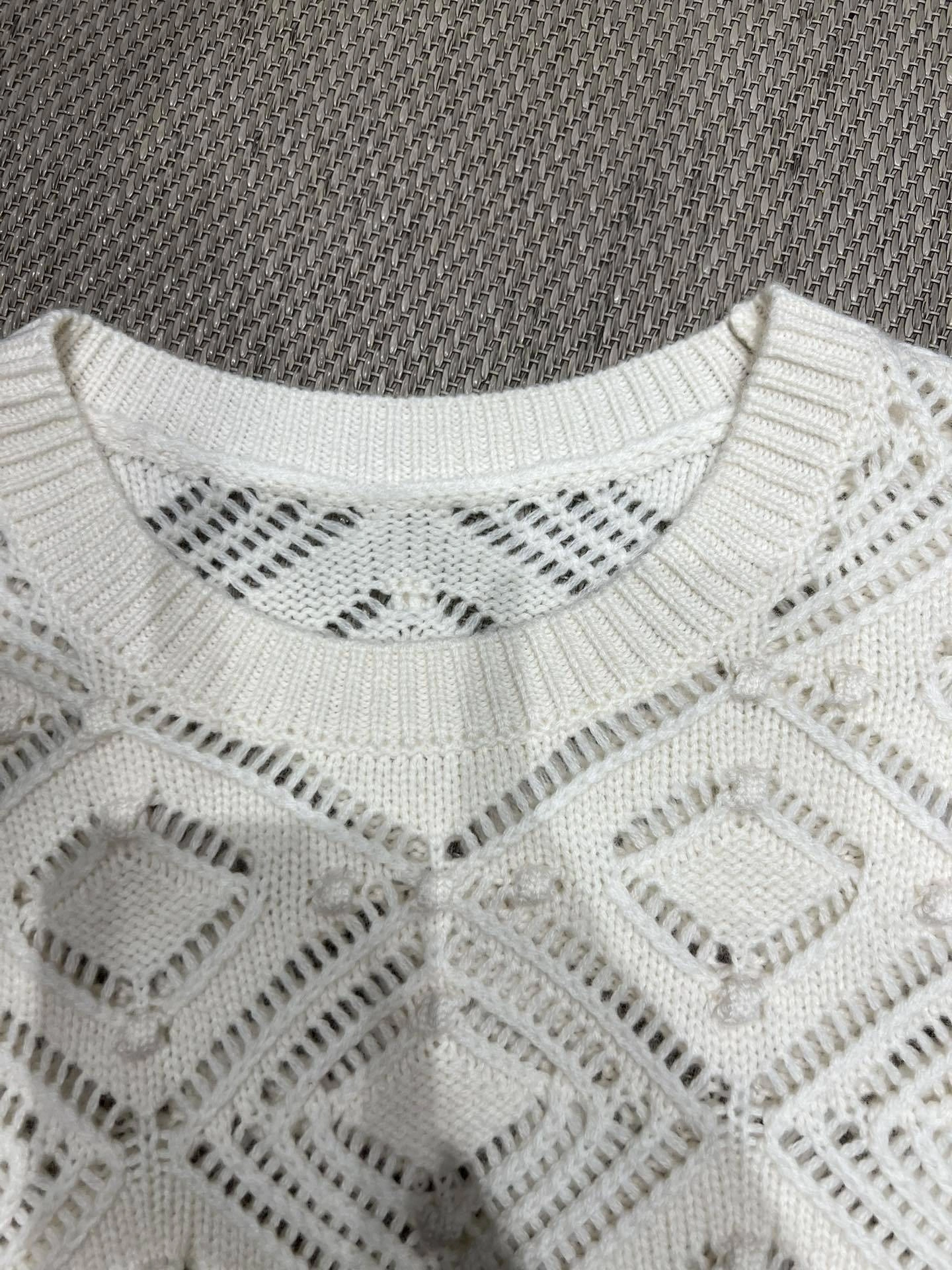 Victoria-- 8oro Pi191 cashmere item:E-F140L1933H