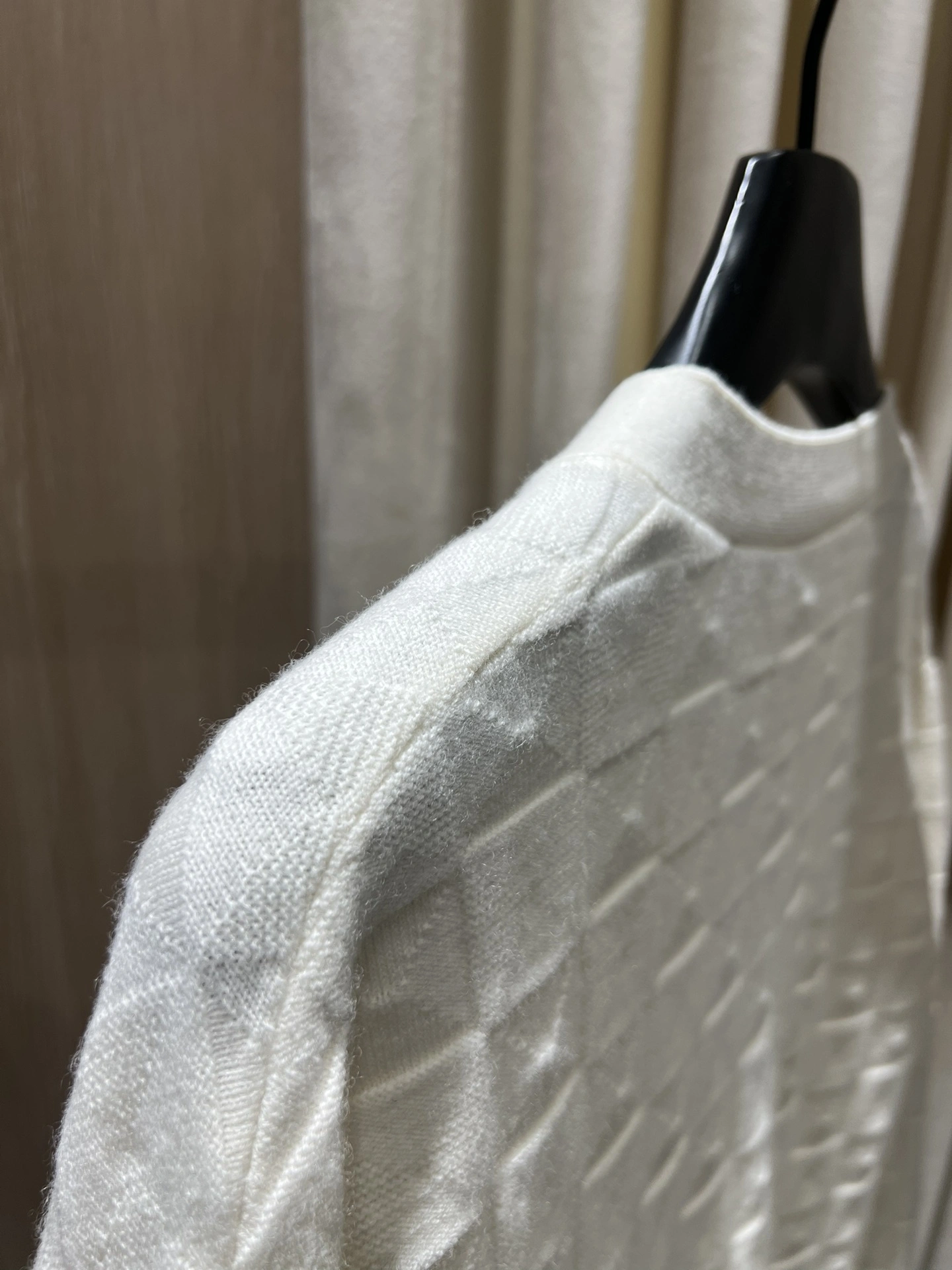 Victoria-- H5r75s cashmere item:E-F140L2735H