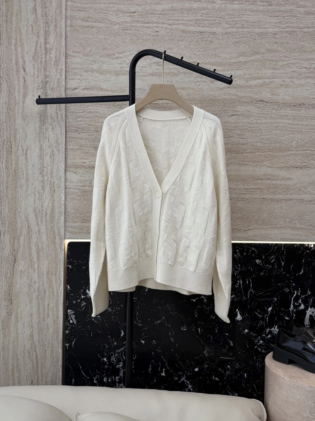 Victoria-- H5r75s wool 2colour item:E-F327J0920-2