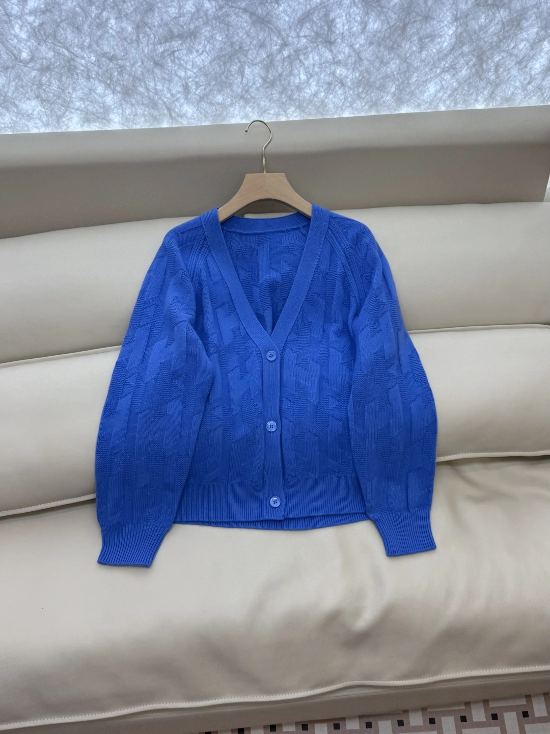 Victoria-- H5r75s wool 2colour item:E-F327J0920-2