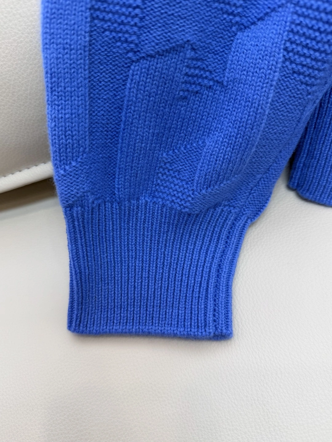 Victoria-- H5r75s wool 2colour item:E-F327J0920-2