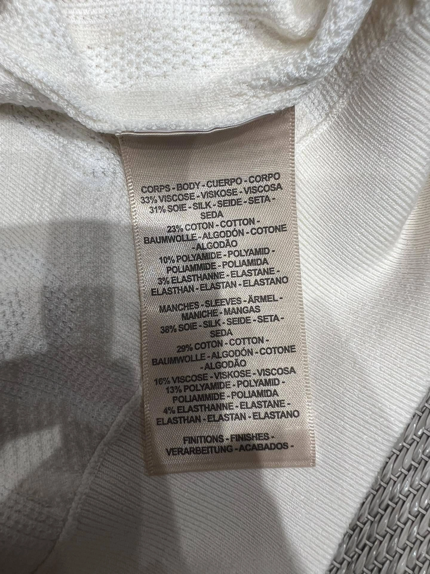 Victoria-- H5r75s wool item:E-F140J2115H