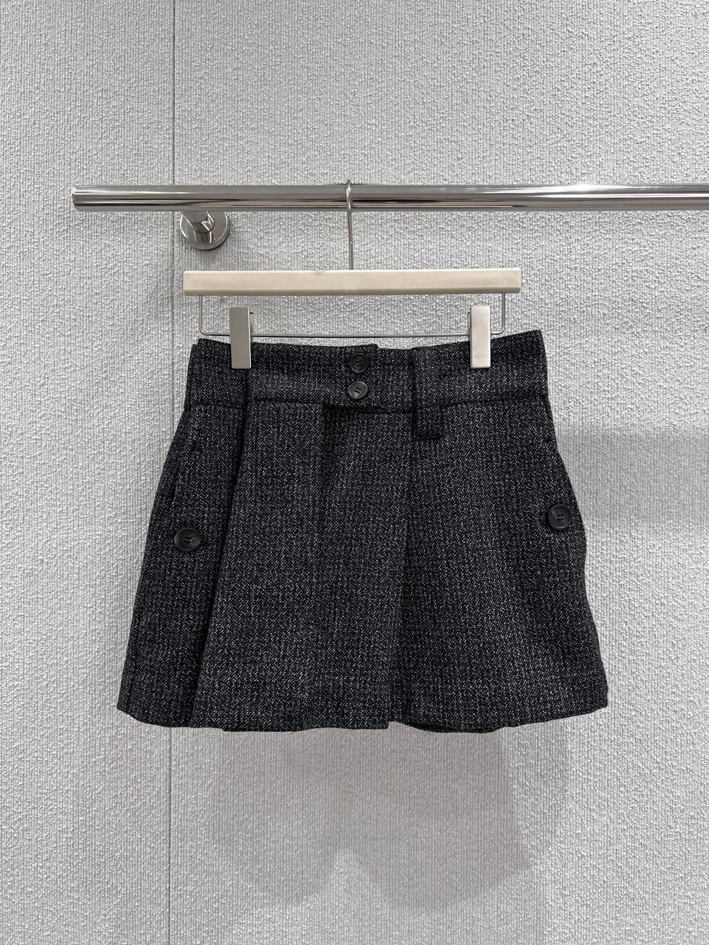 Victoria-- Pr141 25Fw wool item:F-F061A2029